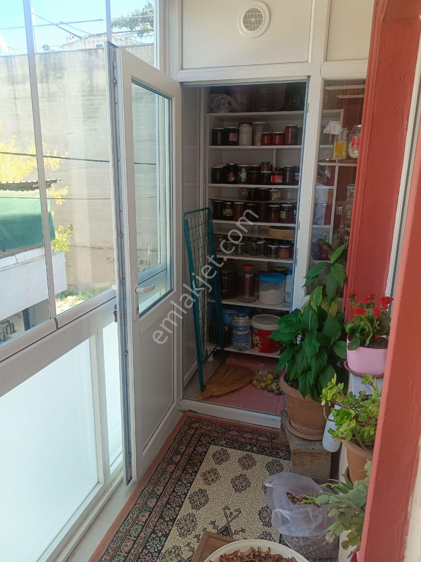 Hacivatta Metroya Yakın Satılık Bina - Görsel 16