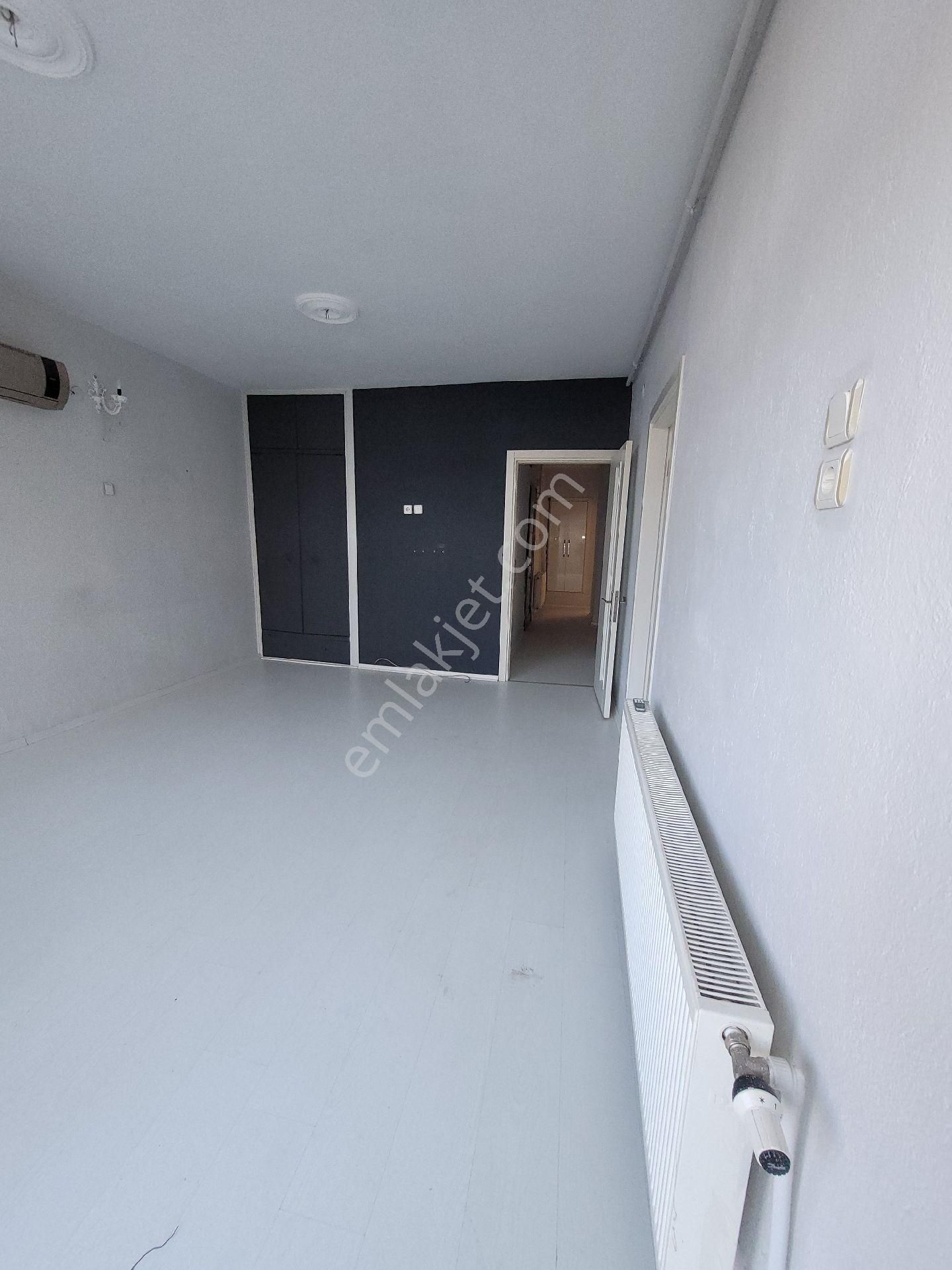 Tarihi Asansör Yakını Full Bakımlı Kiralık Daire - Görsel 3