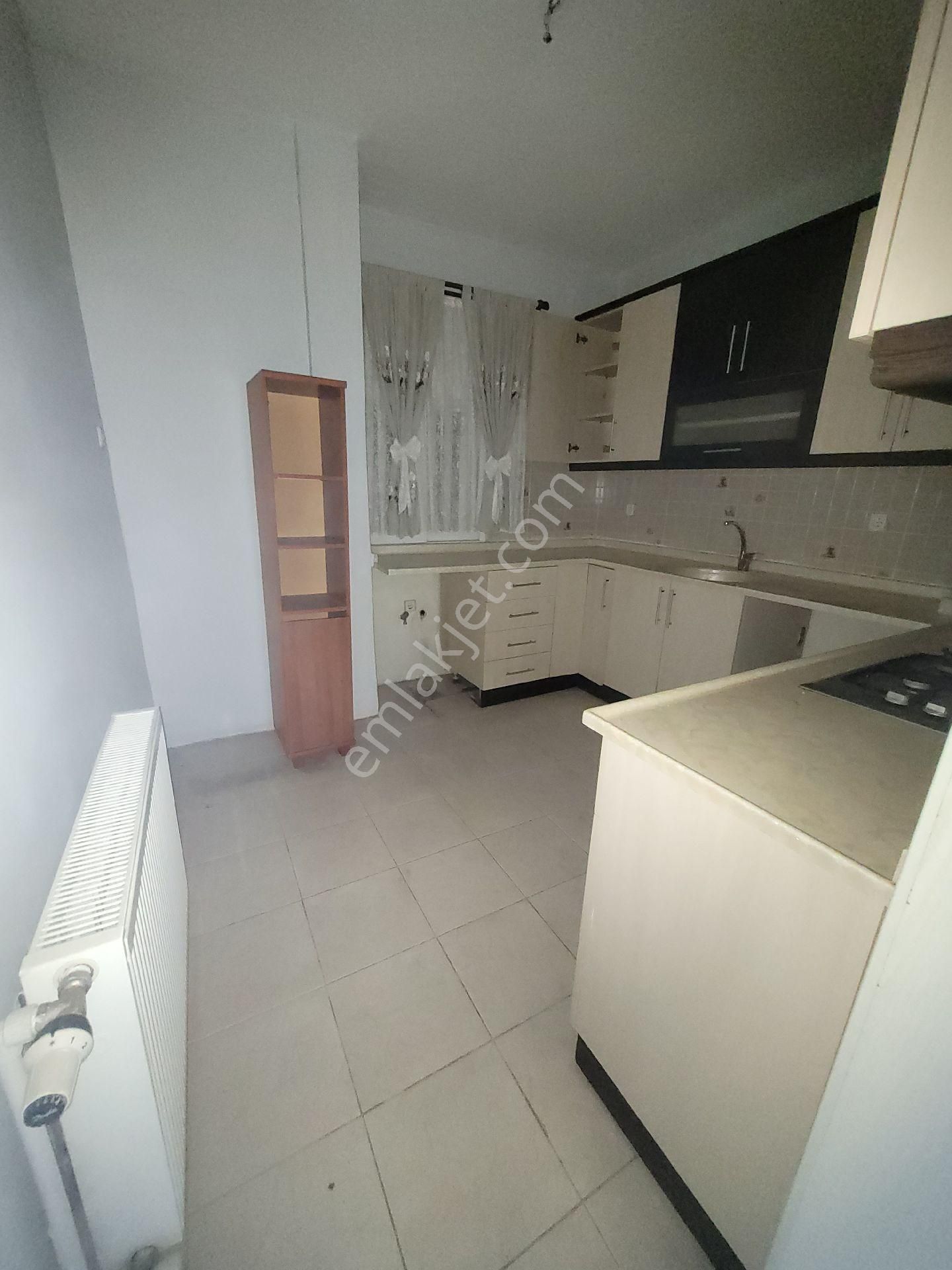Tarihi Asansör Yakını Full Bakımlı Kiralık Daire - Görsel 9