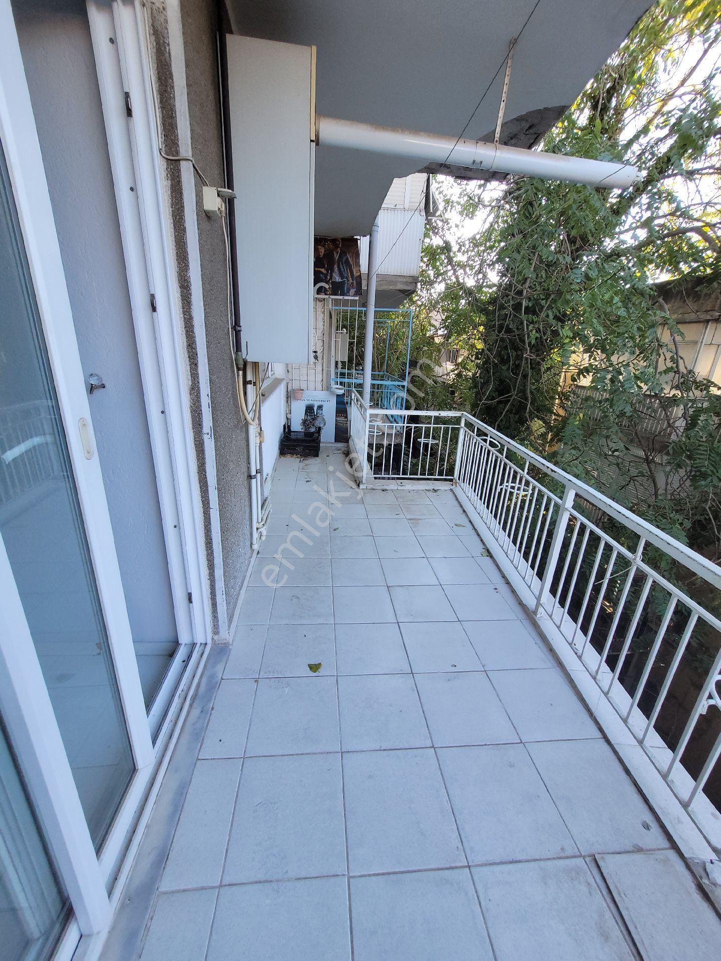 Tarihi Asansör Yakını Full Bakımlı Kiralık Daire - Görsel 6