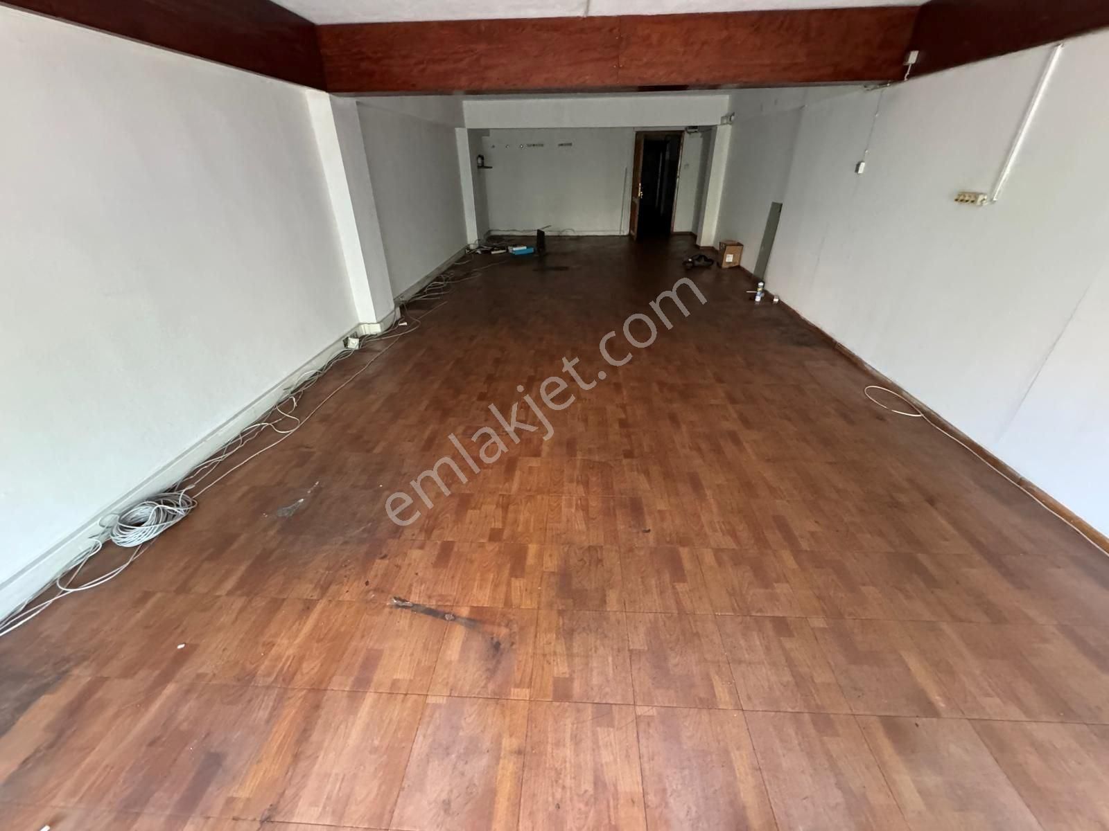 Dolayoba Sanayi Sitesinde Kiralık Atölye - Görsel 29