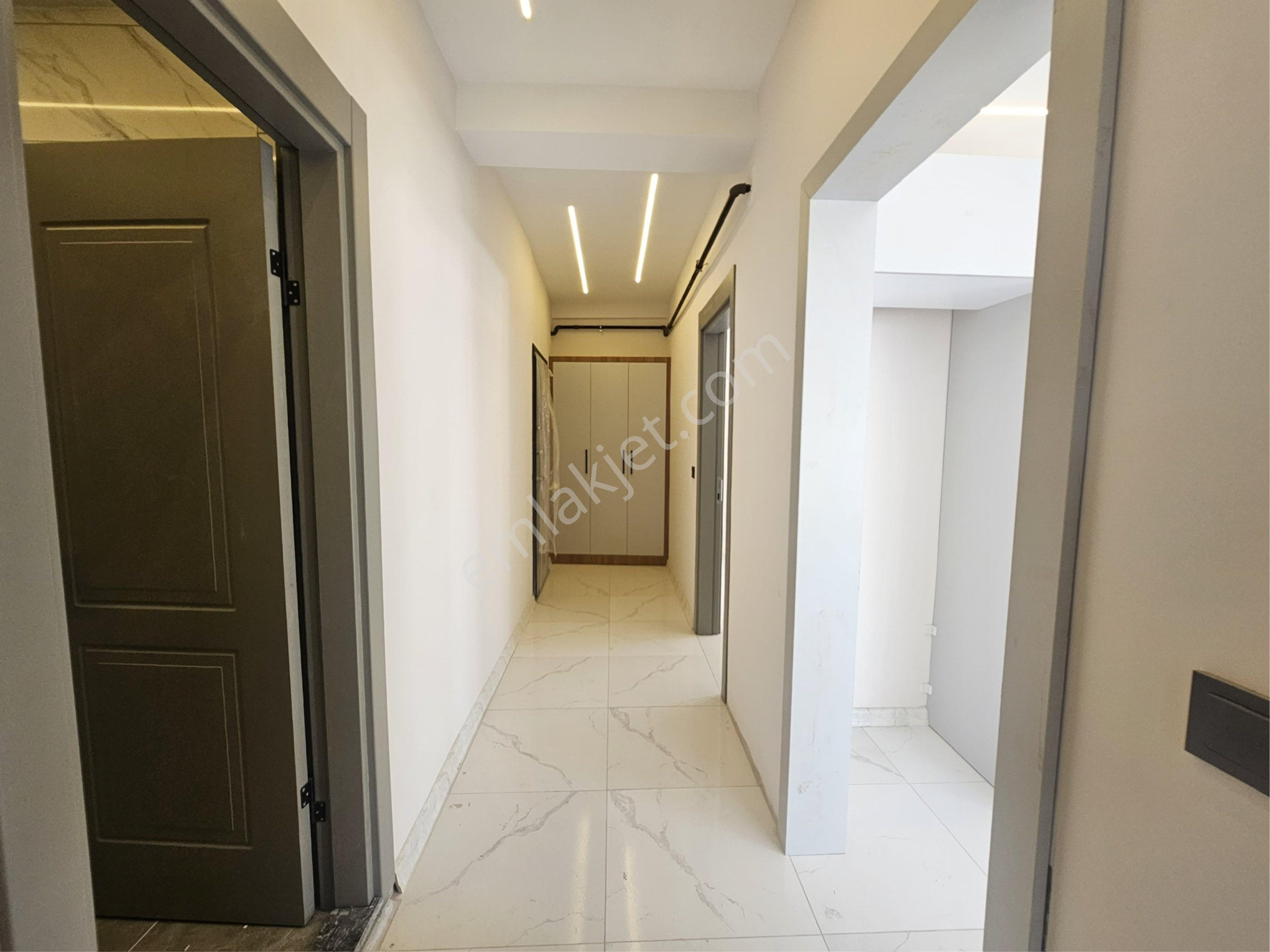 Şehir Merkezinde Doğalgaz Isıtmalı 2+1 Sıfır Daire - Görsel 24