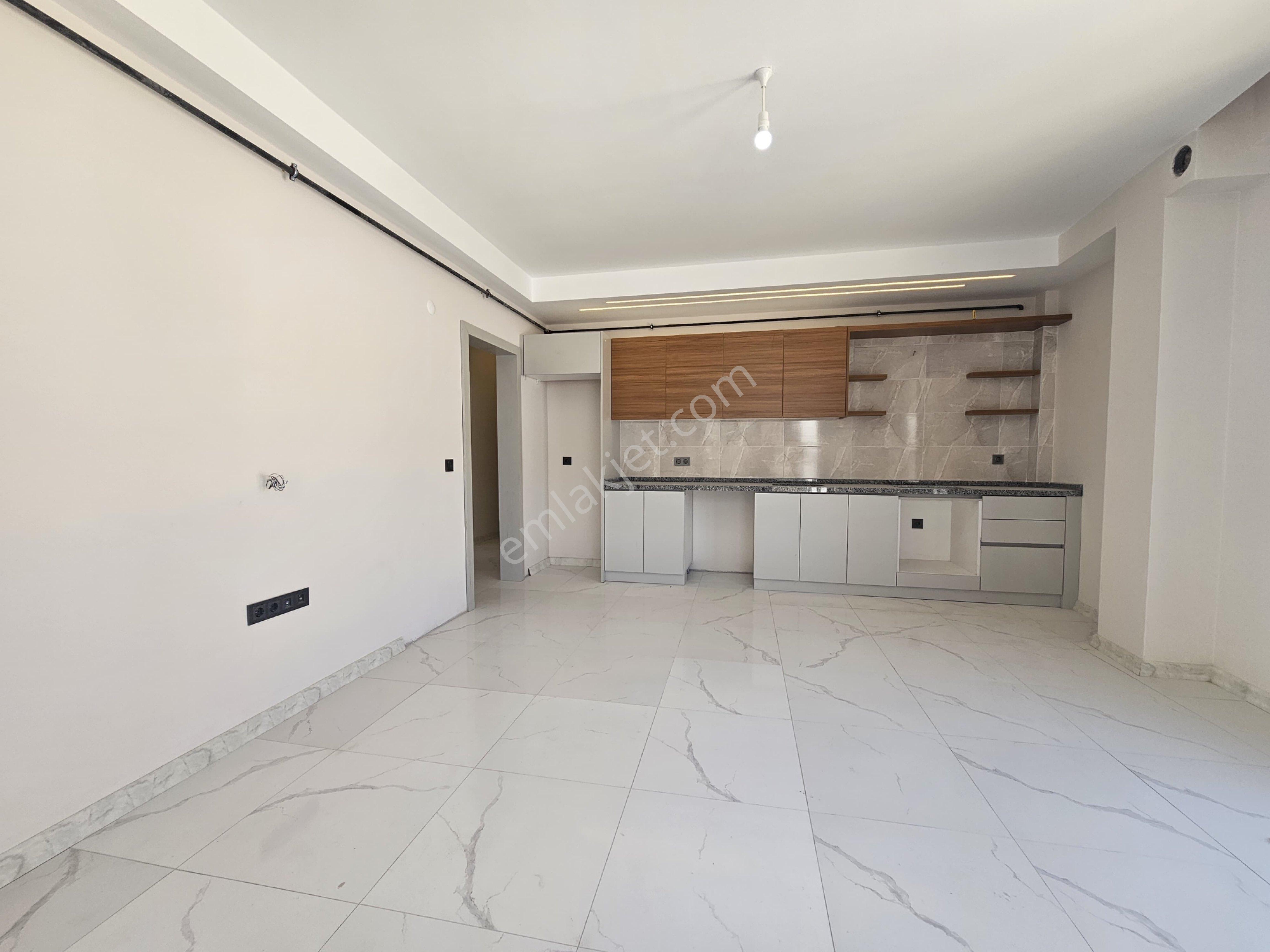 Şehir Merkezinde Doğalgaz Isıtmalı 2+1 Sıfır Daire - Görsel 16