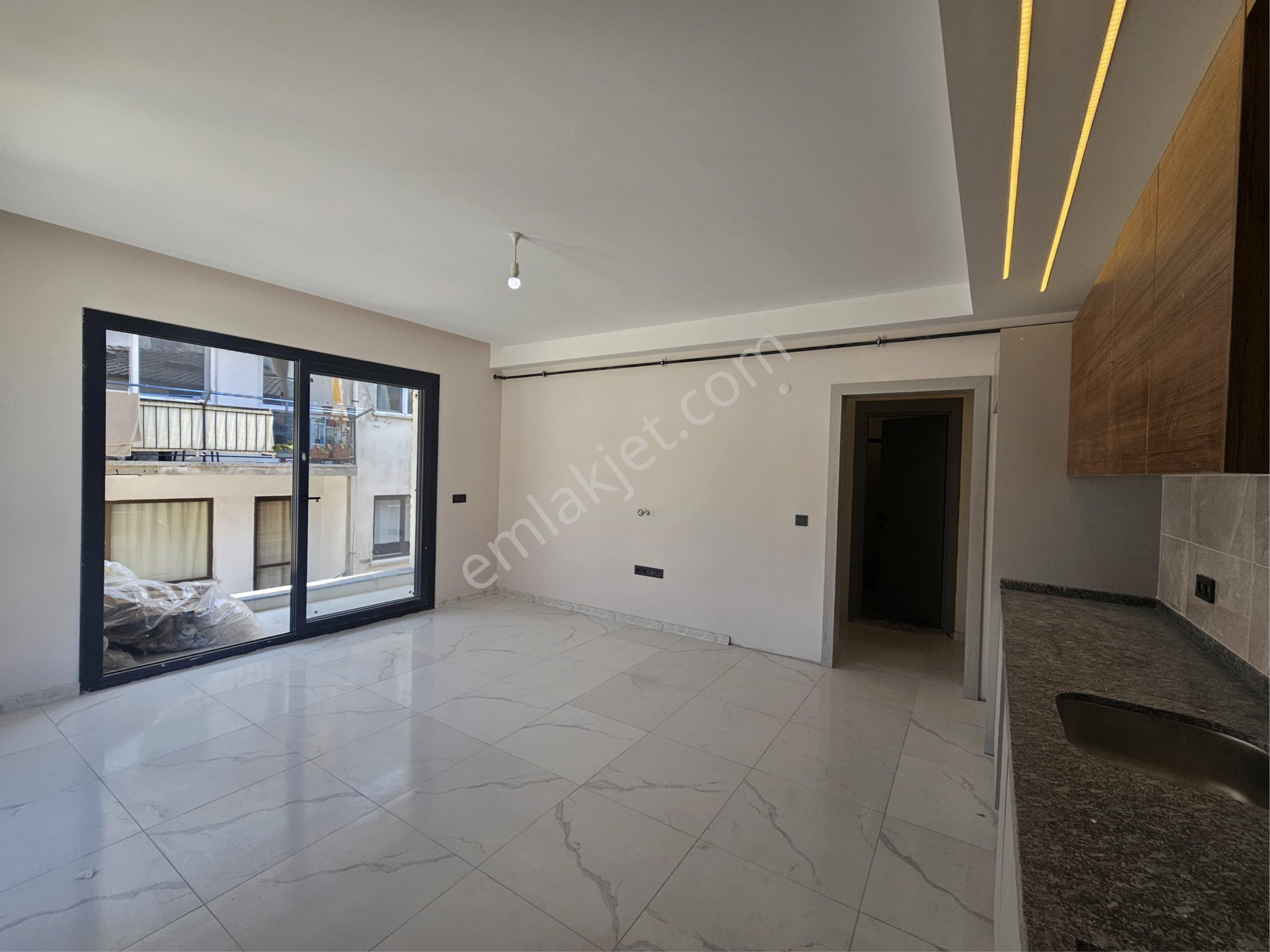 Şehir Merkezinde Doğalgaz Isıtmalı 2+1 Sıfır Daire - Görsel 13
