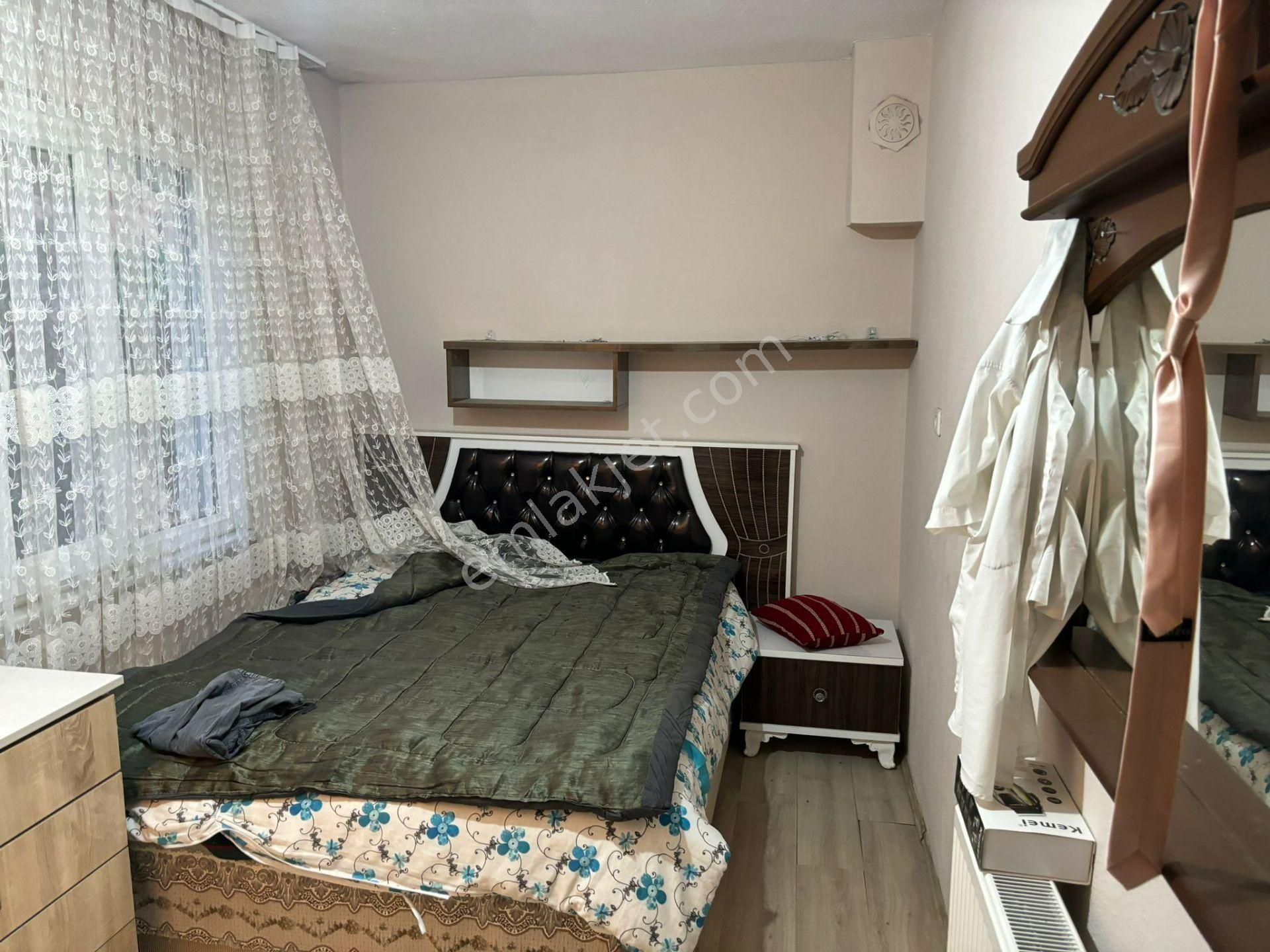 Esenköy Mah De Satılık 2 Katlı Müstakil Bahçeli Ev - Görsel 12