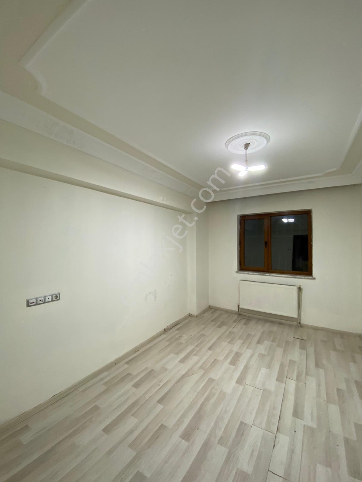 Alipaşa Mahallesinde Satılık Site İçi Geniş 4+1 Daire - Görsel 13