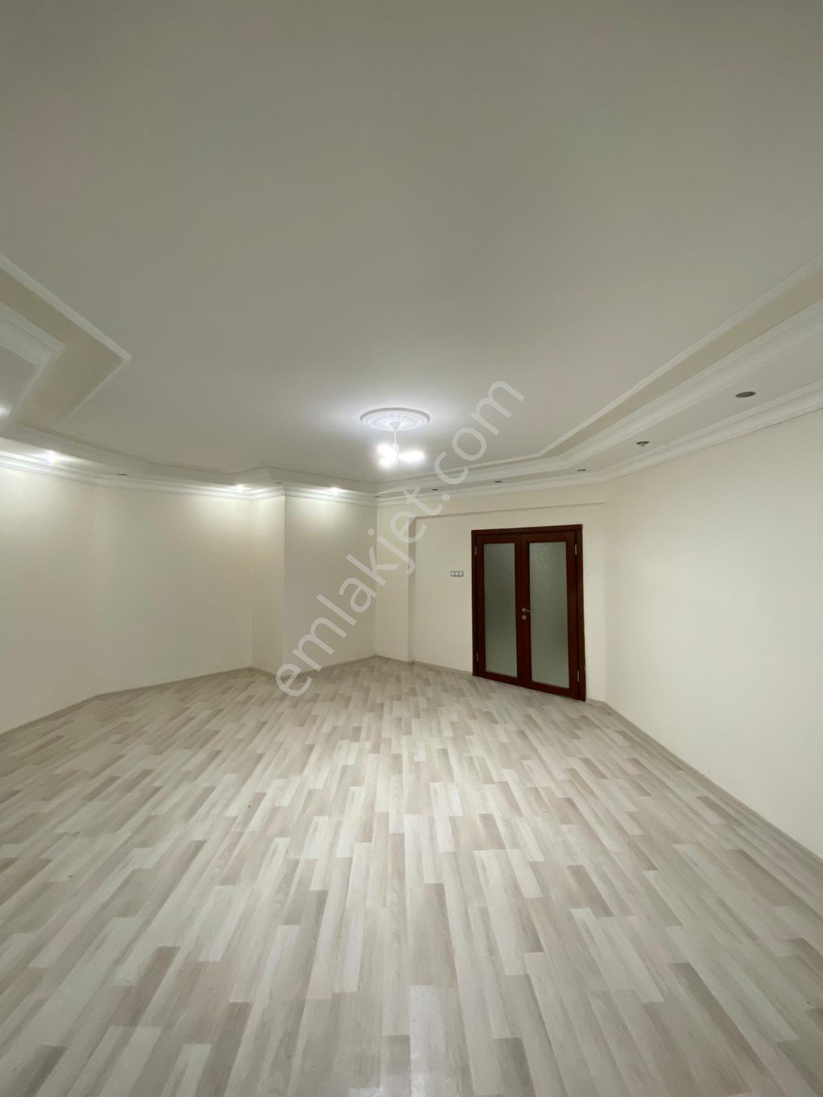 Alipaşa Mahallesinde Satılık Site İçi Geniş 4+1 Daire - Görsel 5