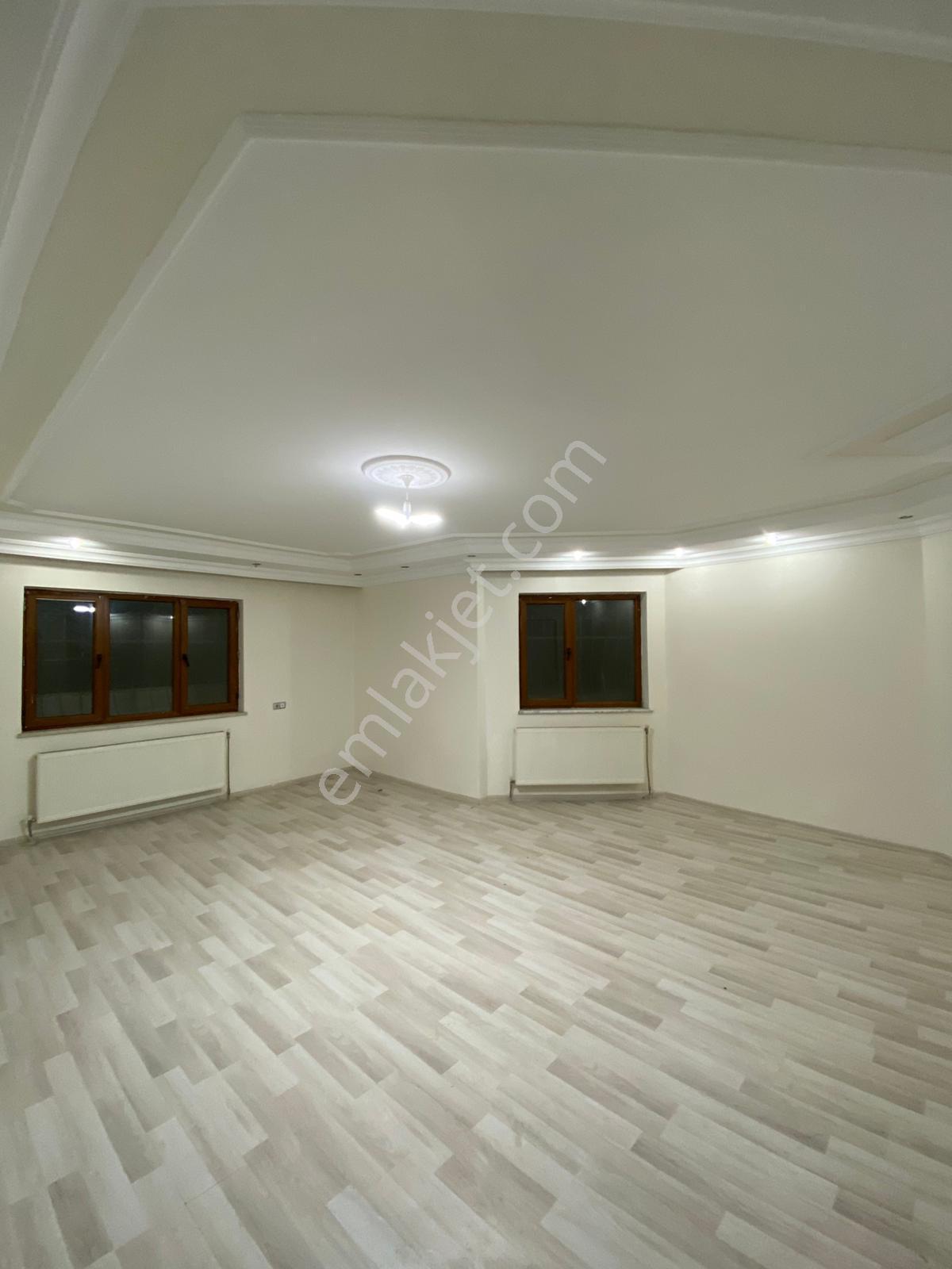 Alipaşa Mahallesinde Satılık Site İçi Geniş 4+1 Daire - Görsel 4