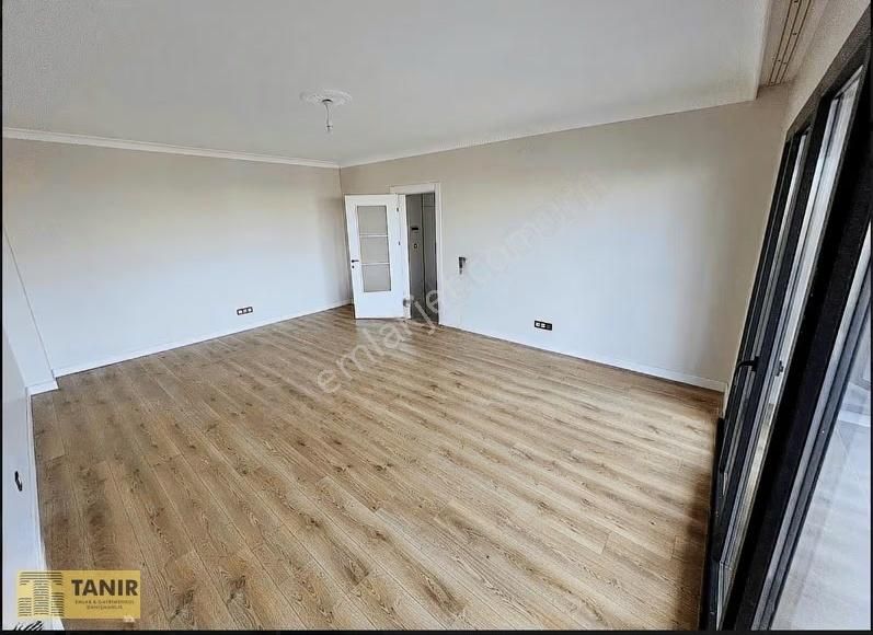 Bahçeşehir Toki Hoşdere Sitesinde Satılık 2+1 Site İçi Daire - Görsel 8