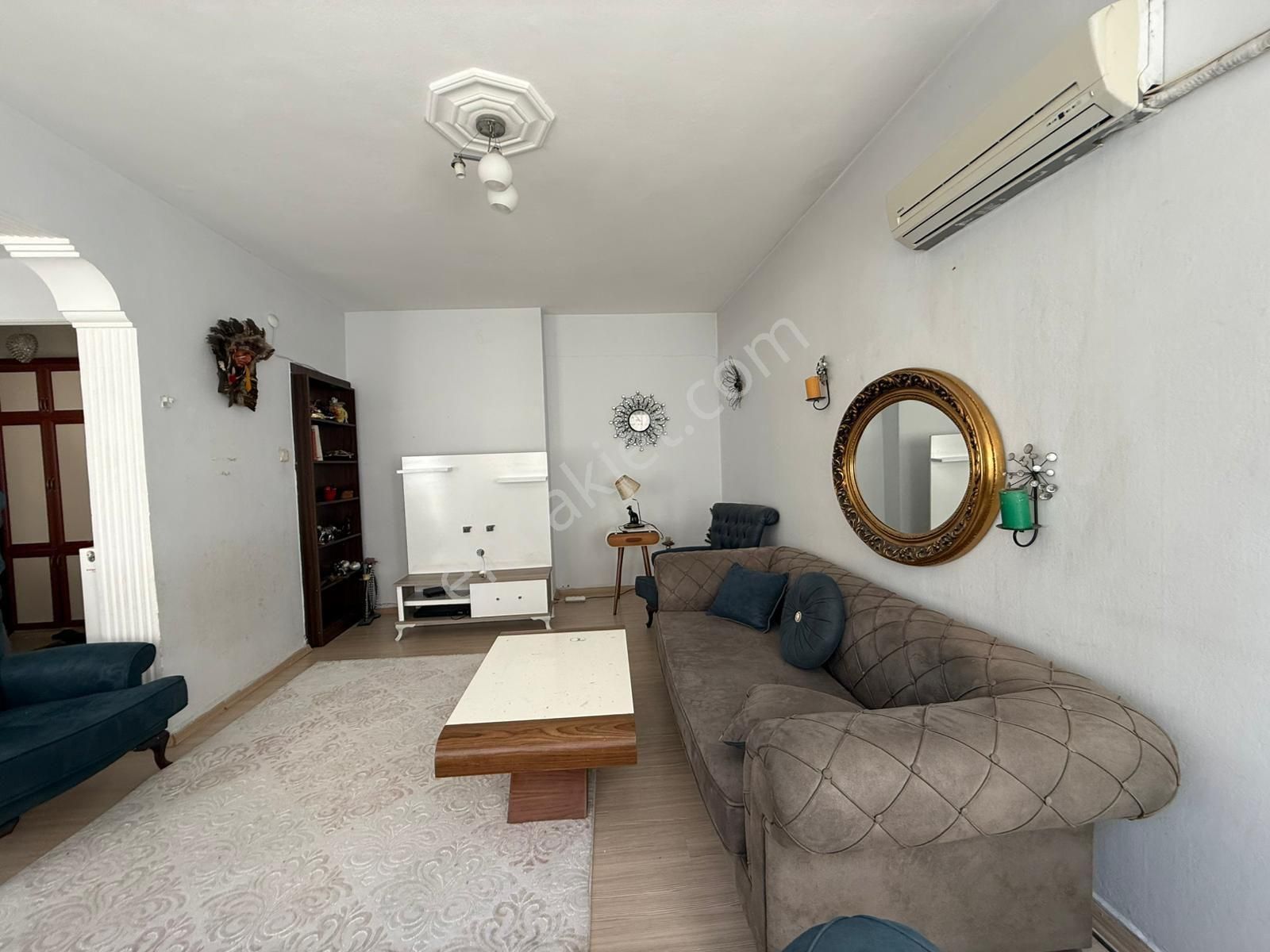 Mithatpaşa Cadde Yakını Arakat Köşe Eşyalı Daire - Görsel 4