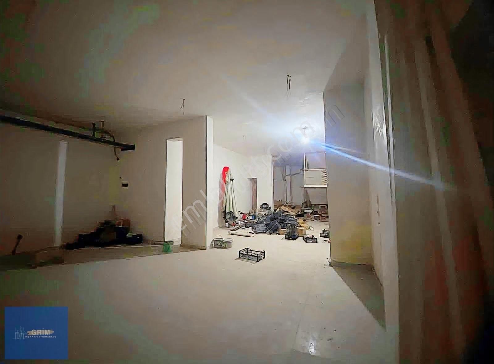 Ataevler'de İşlek Cadde Üzeri Fırsat 300 M² Cadde Dükkanı! - Görsel 2