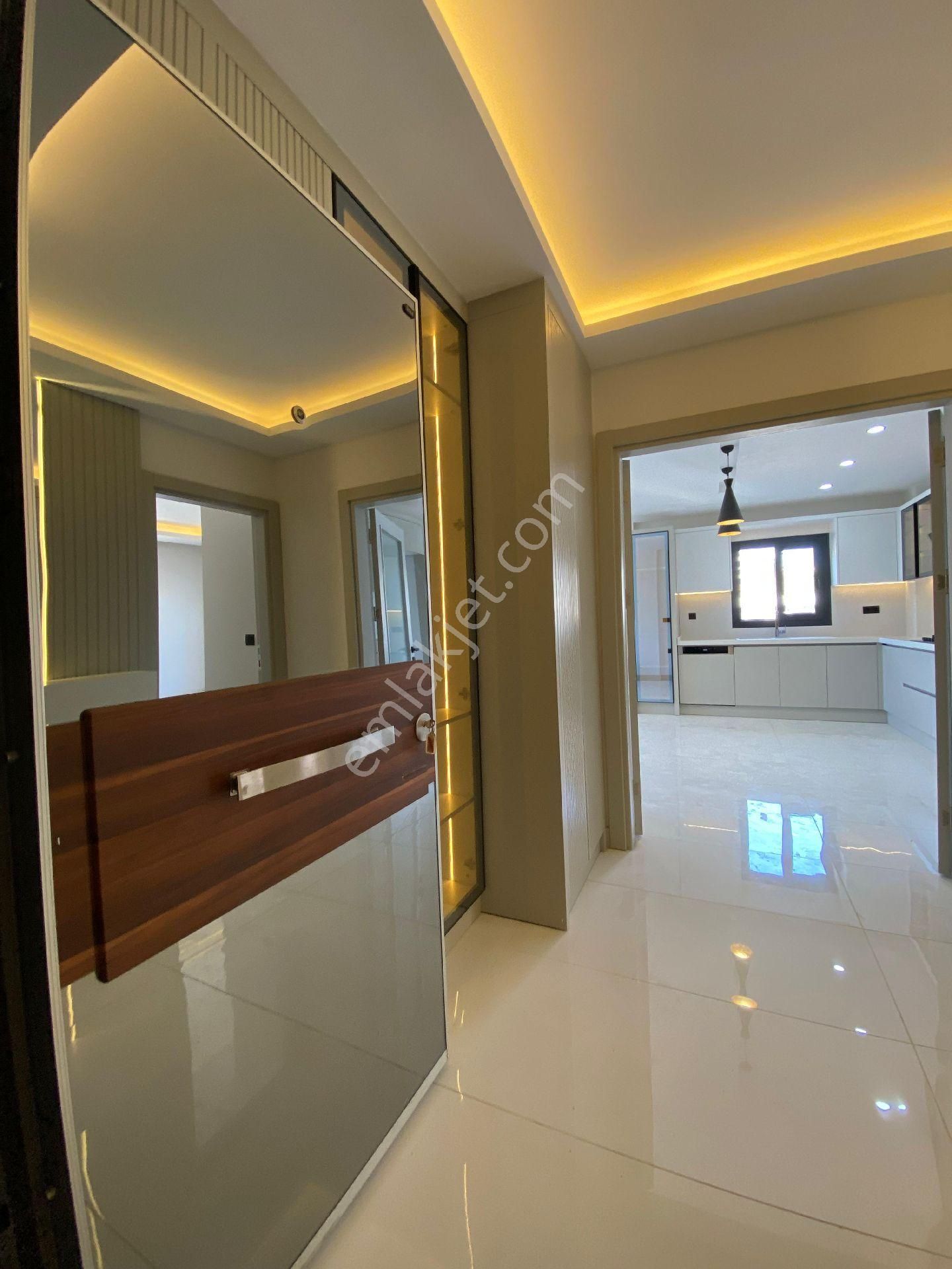 Kuşadası Değirmendere Mevkiinde Lux Havuzlu Güvenlikli Residans 2+1 3+1 4+1daireler - Görsel 7