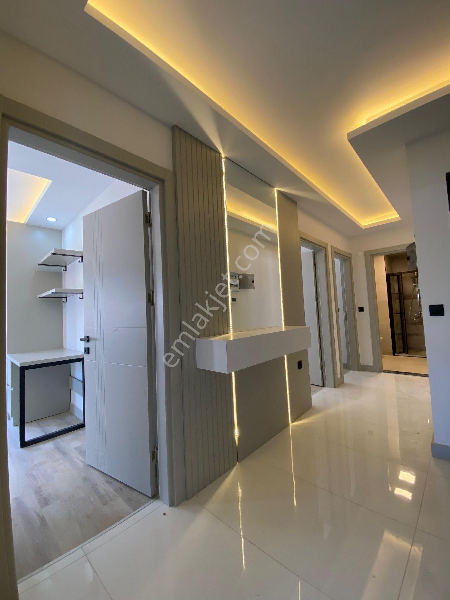 Kuşadası Değirmendere Mevkiinde Lux Havuzlu Güvenlikli Residans 2+1 3+1 4+1daireler - Görsel 11