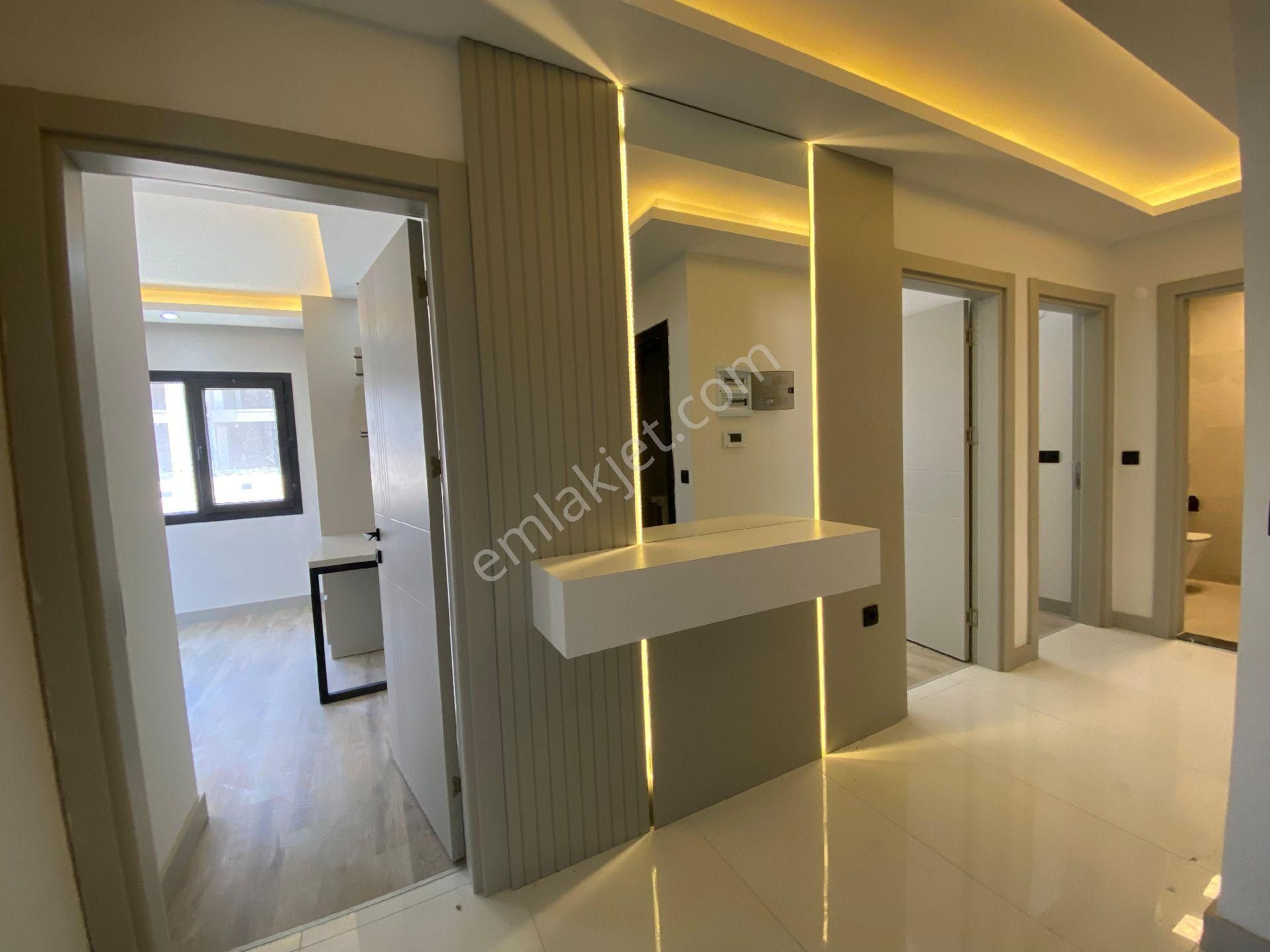 Kuşadası Değirmendere Mevkiinde Lux Havuzlu Güvenlikli Residans 2+1 3+1 4+1daireler - Görsel 6