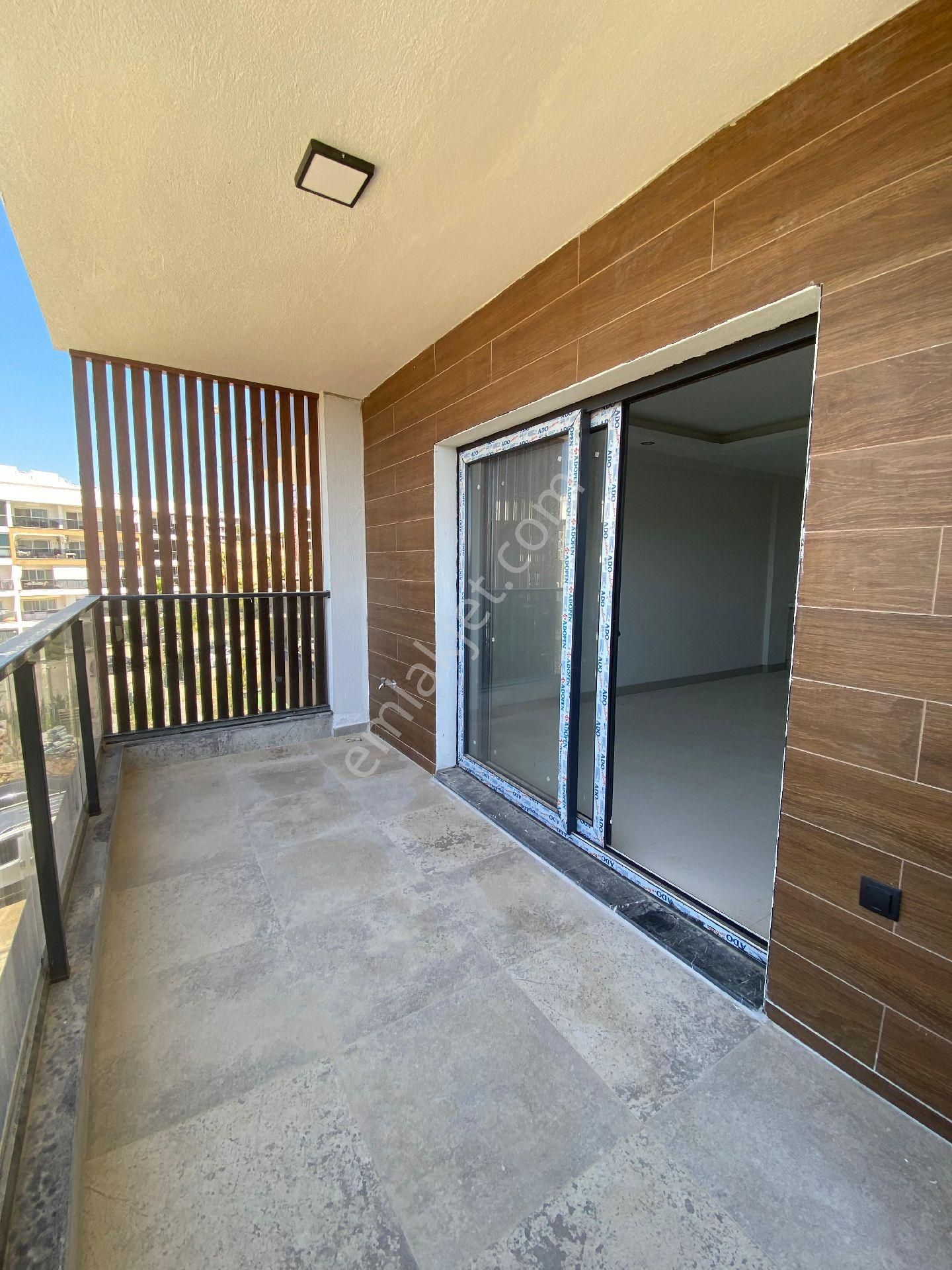 Kuşadası Değirmendere Mevkiinde Lux Havuzlu Güvenlikli Residans 2+1 3+1 4+1daireler - Görsel 34