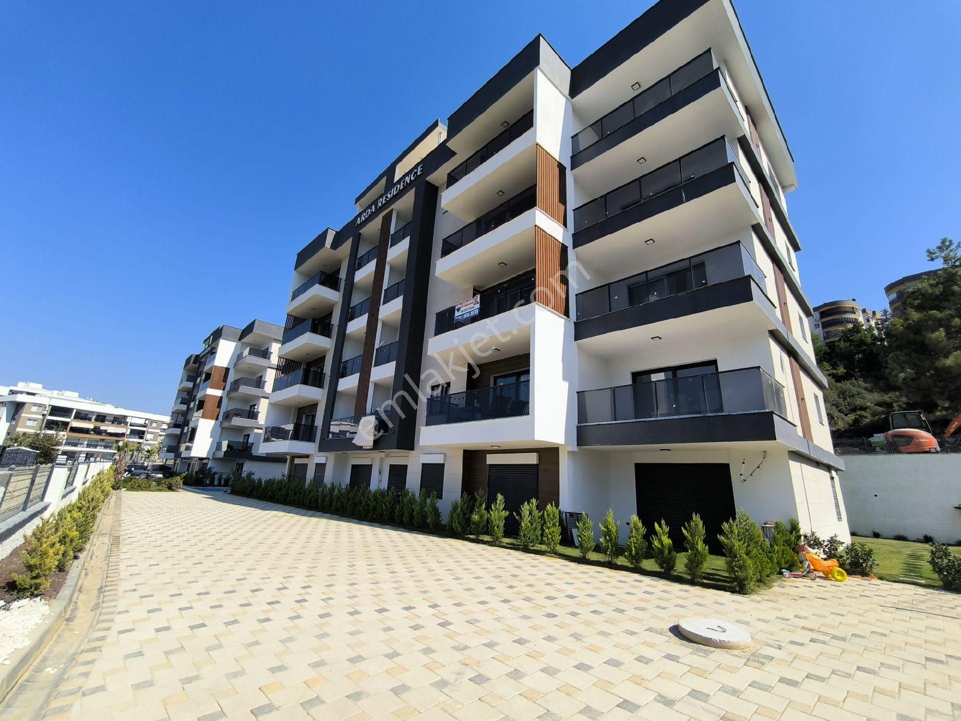 Kuşadası Değirmendere Mevkiinde Lux Havuzlu Güvenlikli Residans 2+1 3+1 4+1daireler - Görsel 33