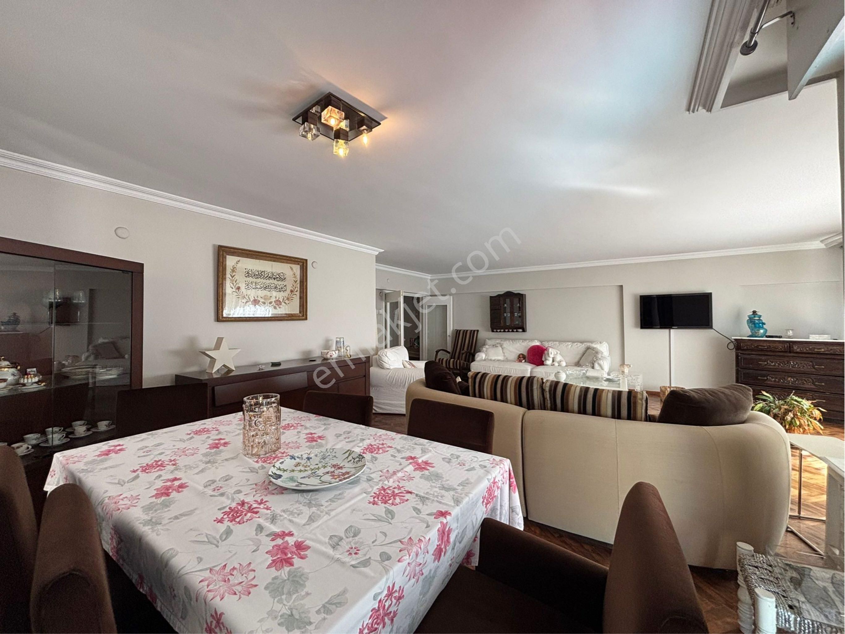 Alsancak Libas Yakını 3+1 130m2 Otoparklı Satılık Daire - Görsel 4