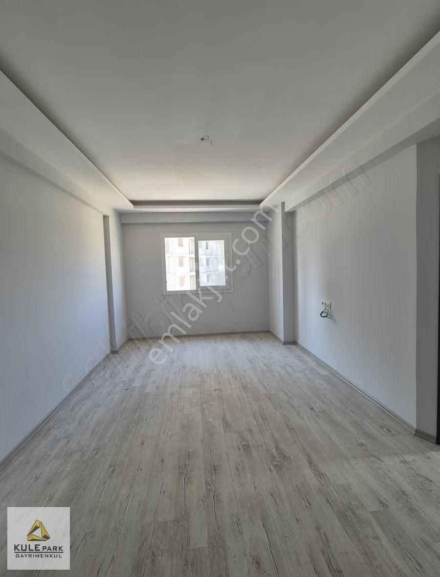 Gültepe'de 1+1 Geniş Oturum Az Katlı Krediye Uygun Satılık Daire - Görsel 2