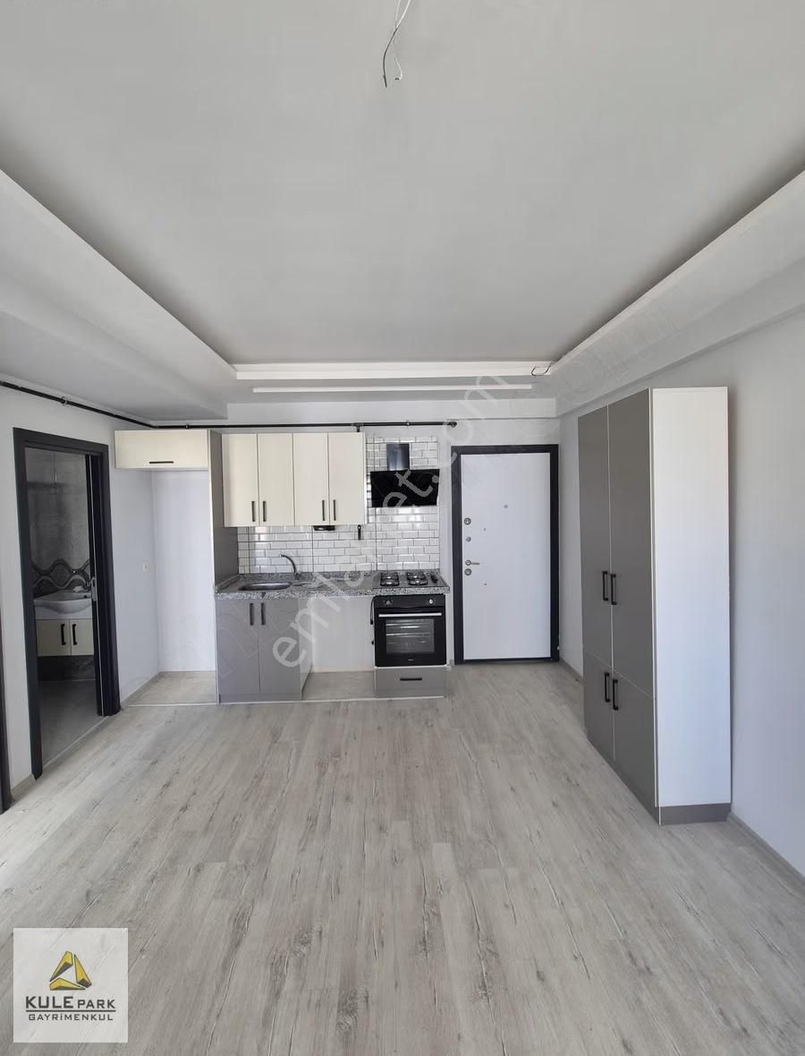 Gültepe'de 1+1 Geniş Oturum Az Katlı Krediye Uygun Satılık Daire - Görsel 17