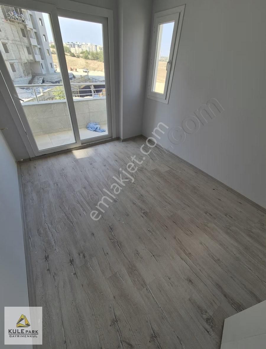 Gültepe'de 1+1 Geniş Oturum Az Katlı Krediye Uygun Satılık Daire - Görsel 13