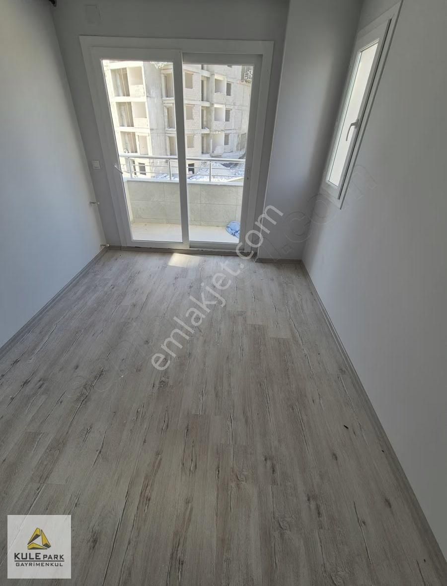 Gültepe'de 1+1 Geniş Oturum Az Katlı Krediye Uygun Satılık Daire - Görsel 7