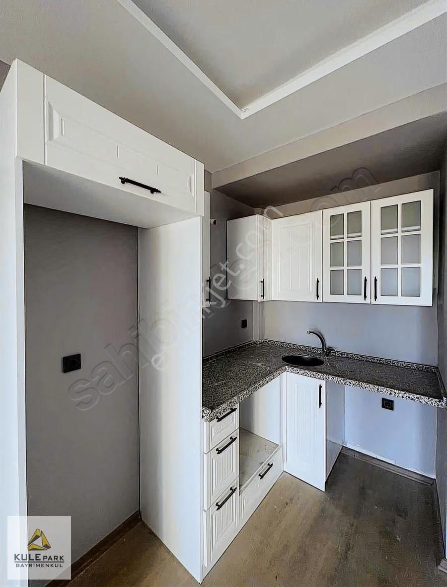 Gültepe'de Yenı Yapı Azkatlı Balkonlu 2+1 - Görsel 24