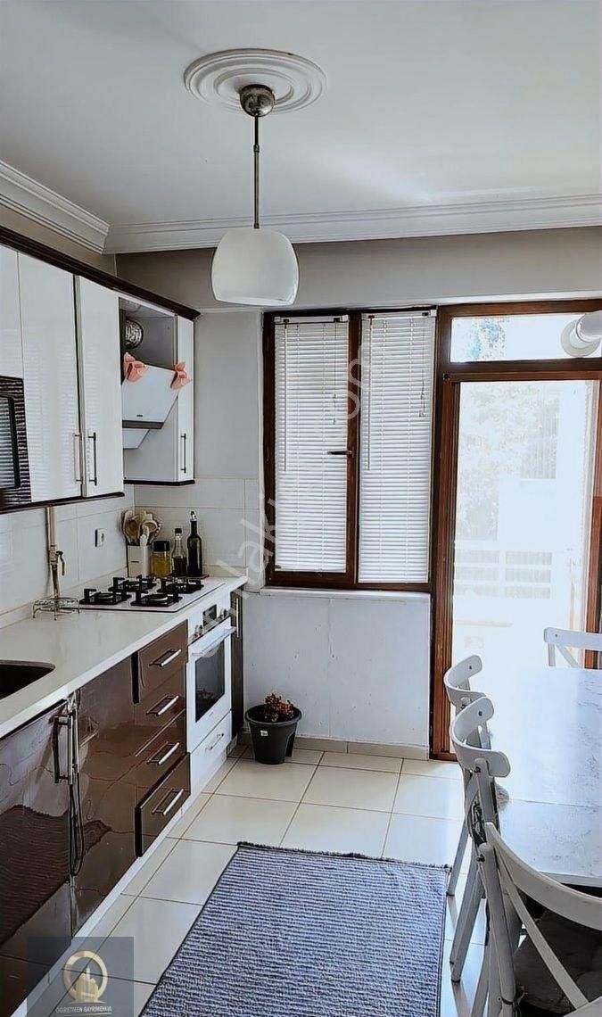 Öğretmen'den Şehrin Tam Kalbinde Fırsat 6+1 220m2 Dublex - Görsel 11