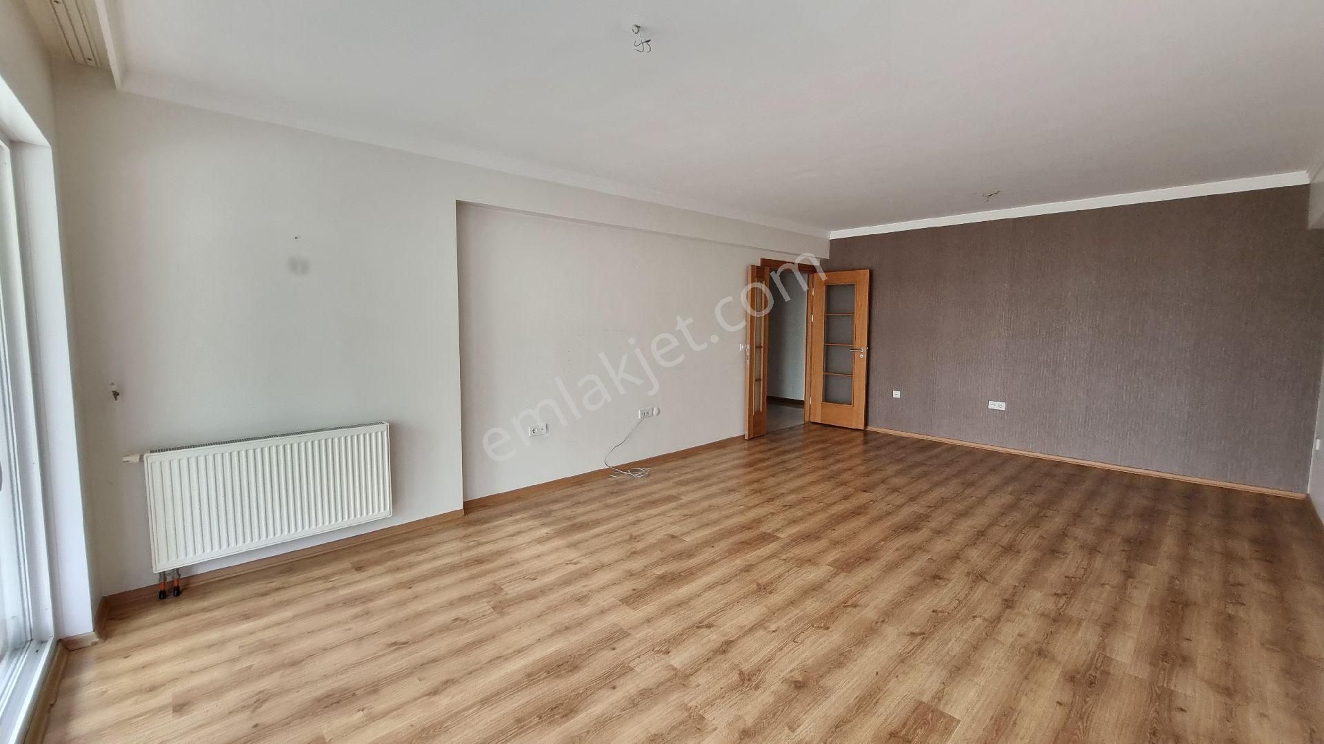 Bayraklı Körfez Mah. Havuzlu Sitede Ara Kat Kiralık 3+1 Daire - Görsel 22