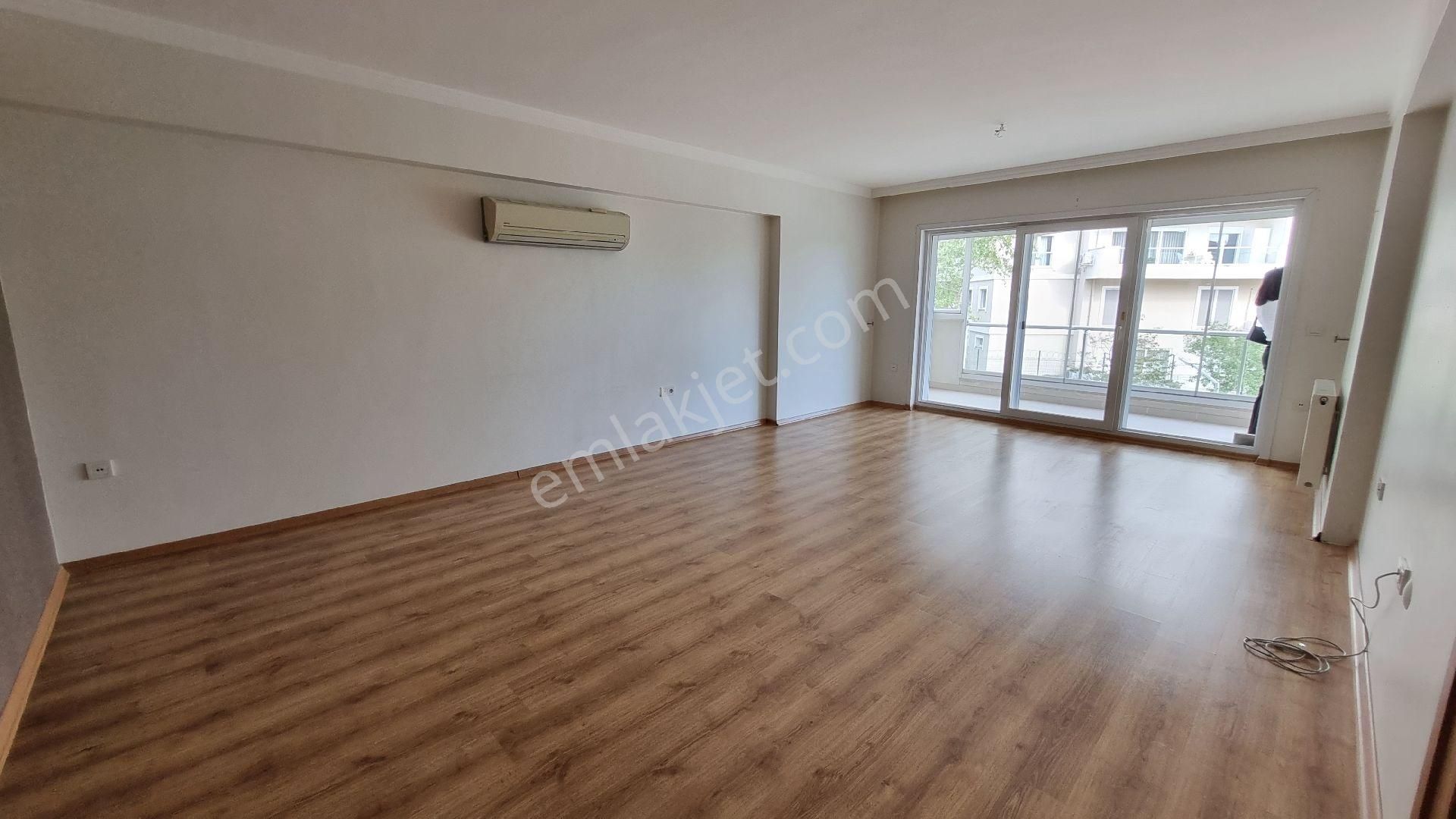 Bayraklı Körfez Mah. Havuzlu Sitede Ara Kat Kiralık 3+1 Daire - Görsel 20