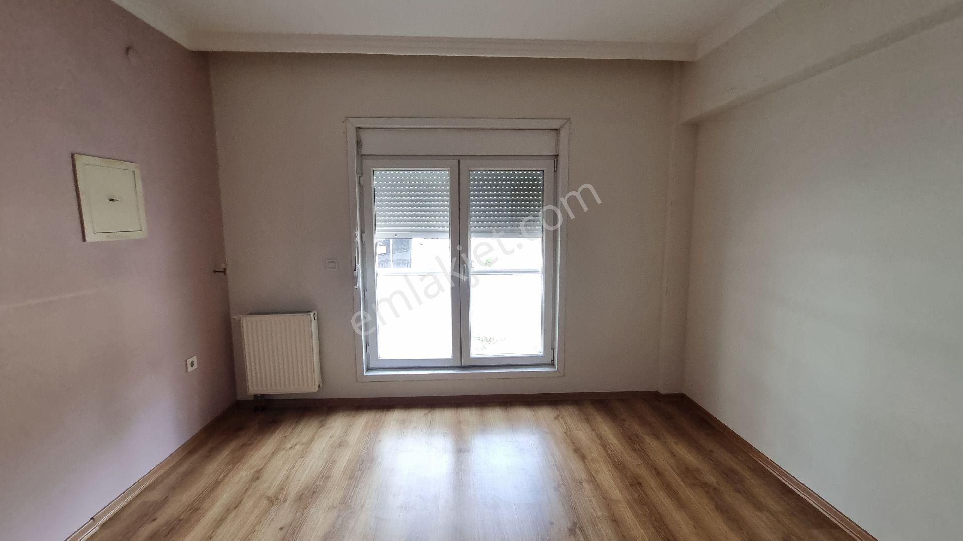 Bayraklı Körfez Mah. Havuzlu Sitede Ara Kat Kiralık 3+1 Daire - Görsel 28