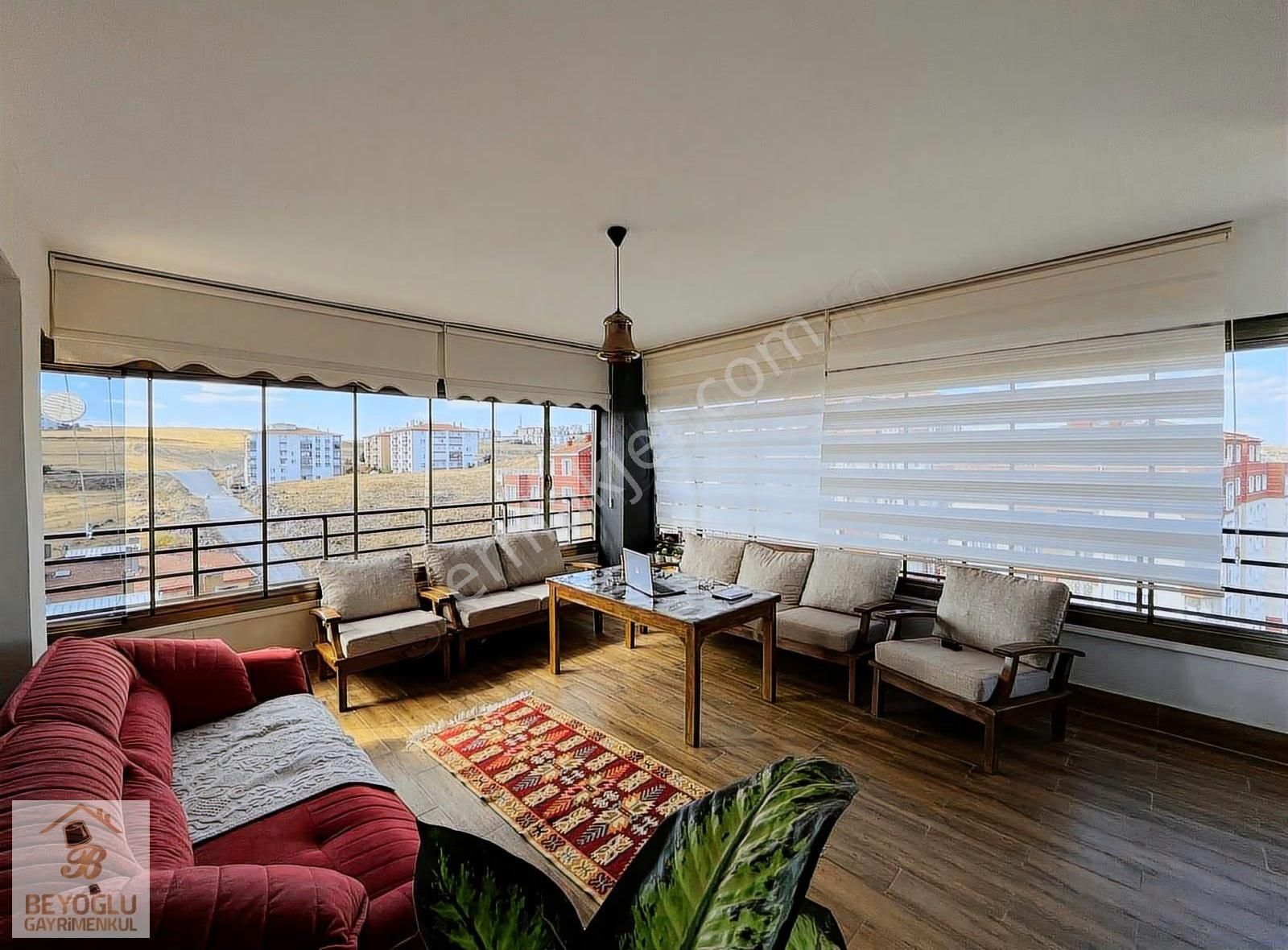 Beyoğlu'ndan Lüx Sitede K.otoparklı T.balkonlu 11.kat Manzaralı - Görsel 12