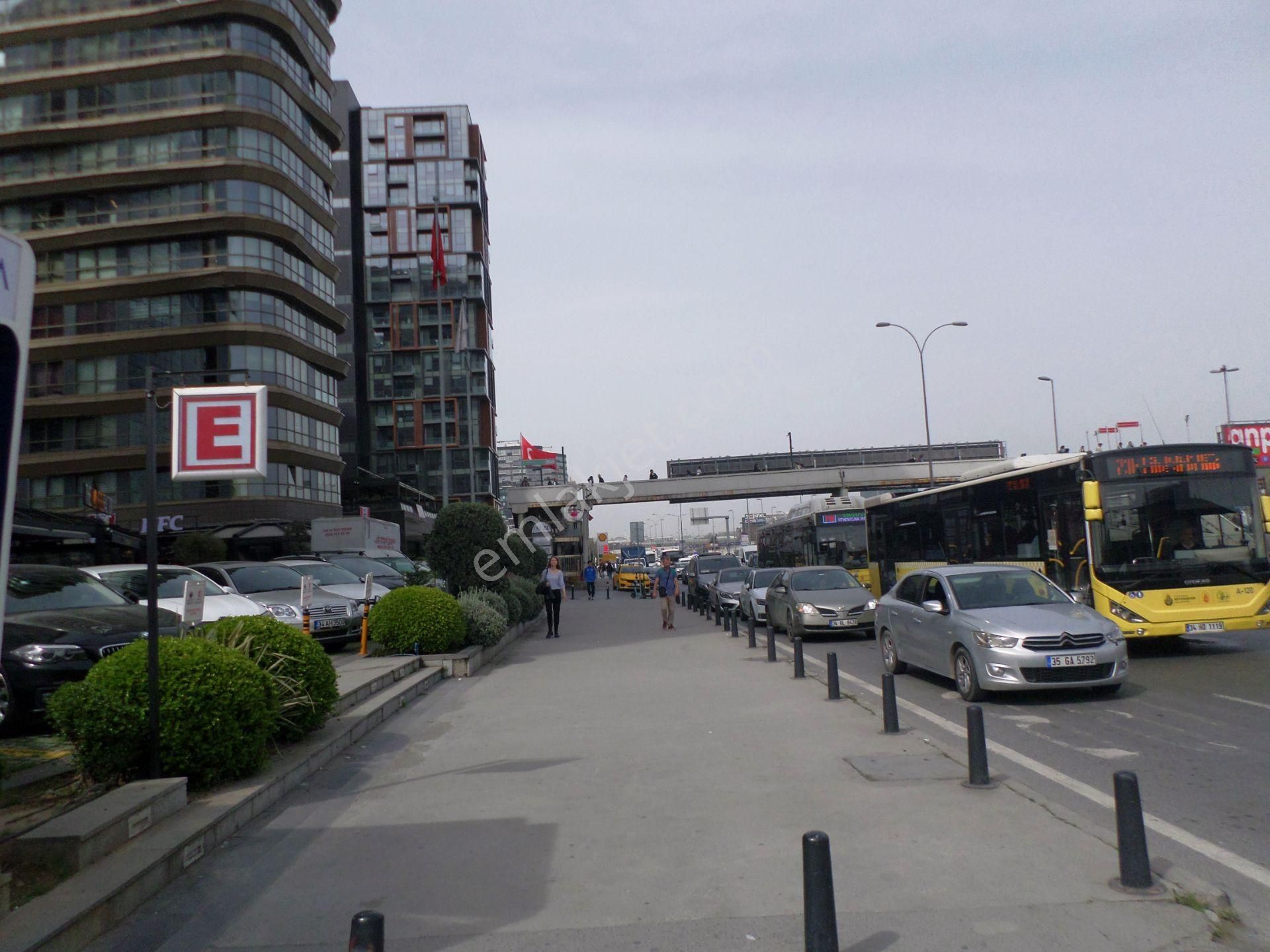 Nef 22 Ataköy'de Full Eşyalı Önü Açık Kapanmaz 69m2 Satılık 1+1 - Görsel 33