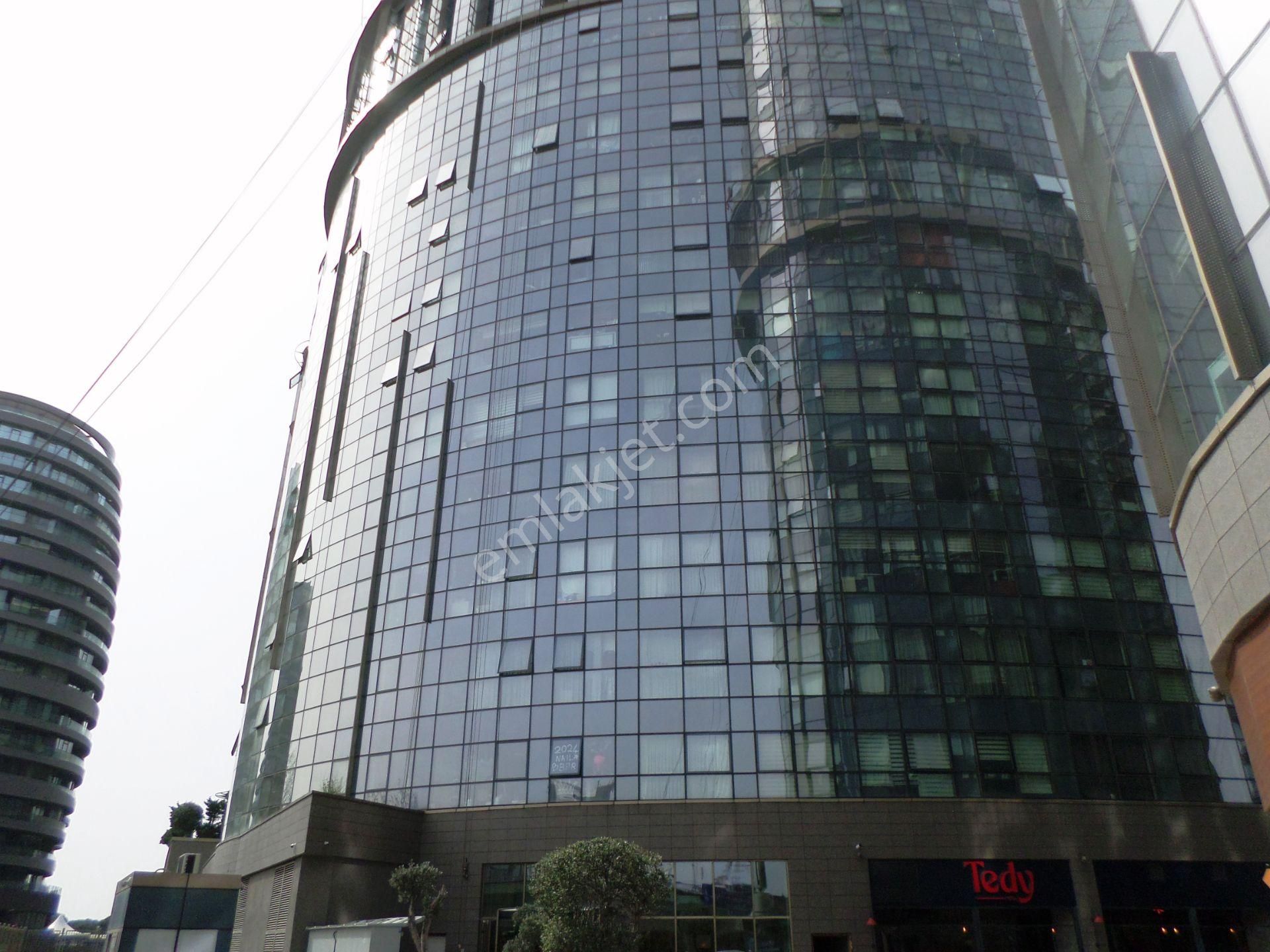 Ataköy Nef 22 Sitesi 5.kat Büyük Tip 40.000 Kiracılı Satılık 1+1