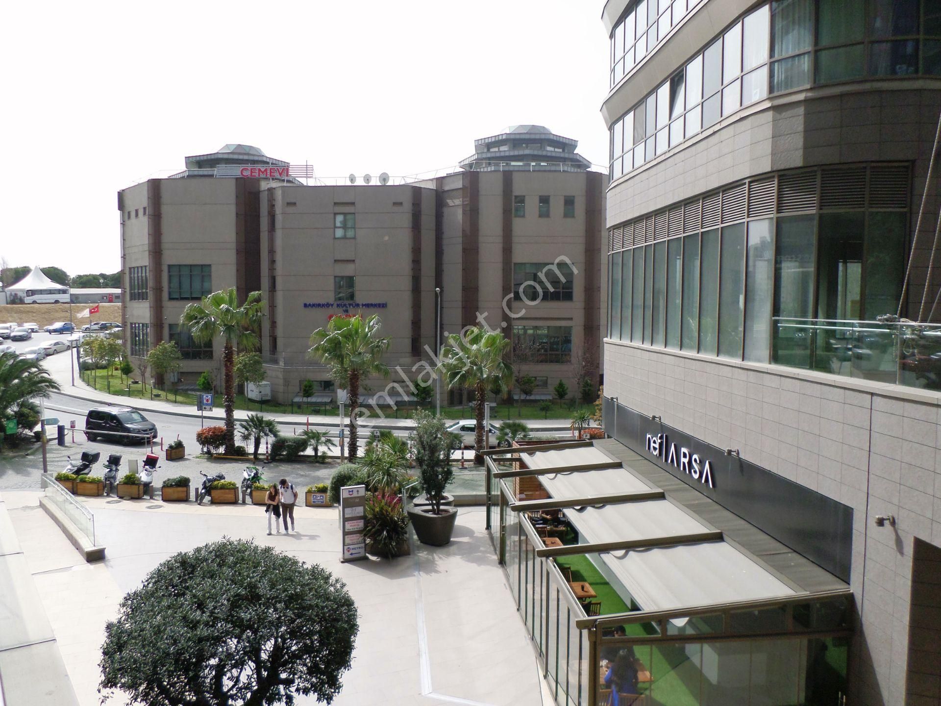 Ataköy Nef 22 Sitesi 5.kat Büyük Tip 40.000 Kiracılı Satılık 1+1 - Görsel 31