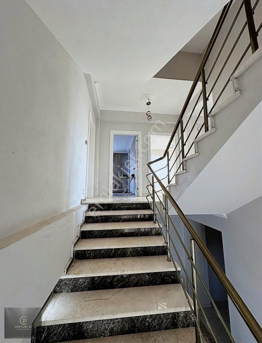 Bahçeli 4+1 Doğa İçerisinde Satılık Villa - Görsel 4