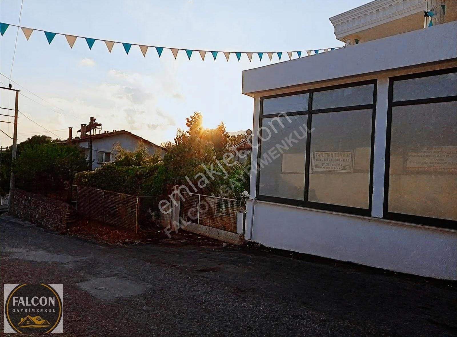 Falcon Dan İncirköy De Fırsat 272m² Arsa - Görsel 16