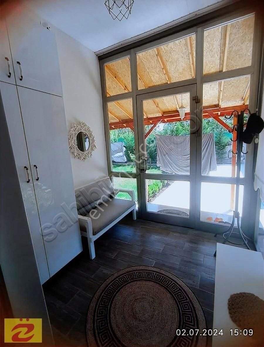 Karahüyük'de Havuzlu Villa Ve Arsası - Görsel 32