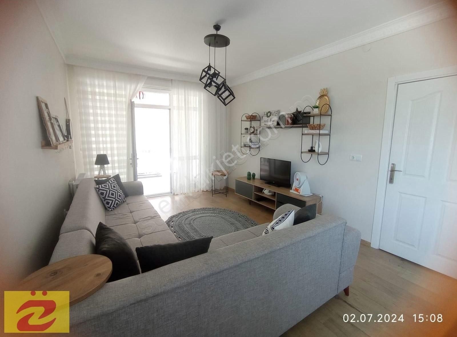 Karahüyük'de Havuzlu Villa Ve Arsası - Görsel 27