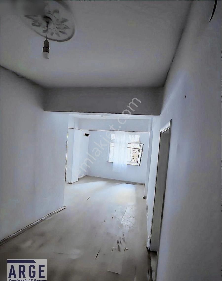 Küçükköy Meydana Yakın 2+1 Satılık Takaslı Bahçe Katı - Görsel 9