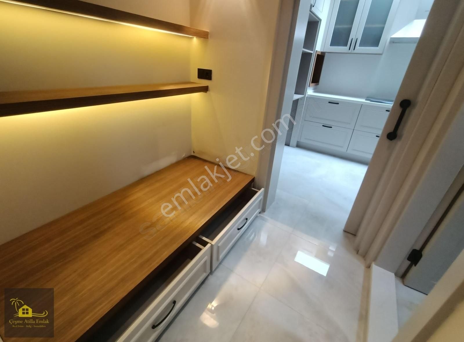 Çeşme Ayasaranda Mevkiinde Satılık Lüx Özel Yapım Residence - Görsel 21