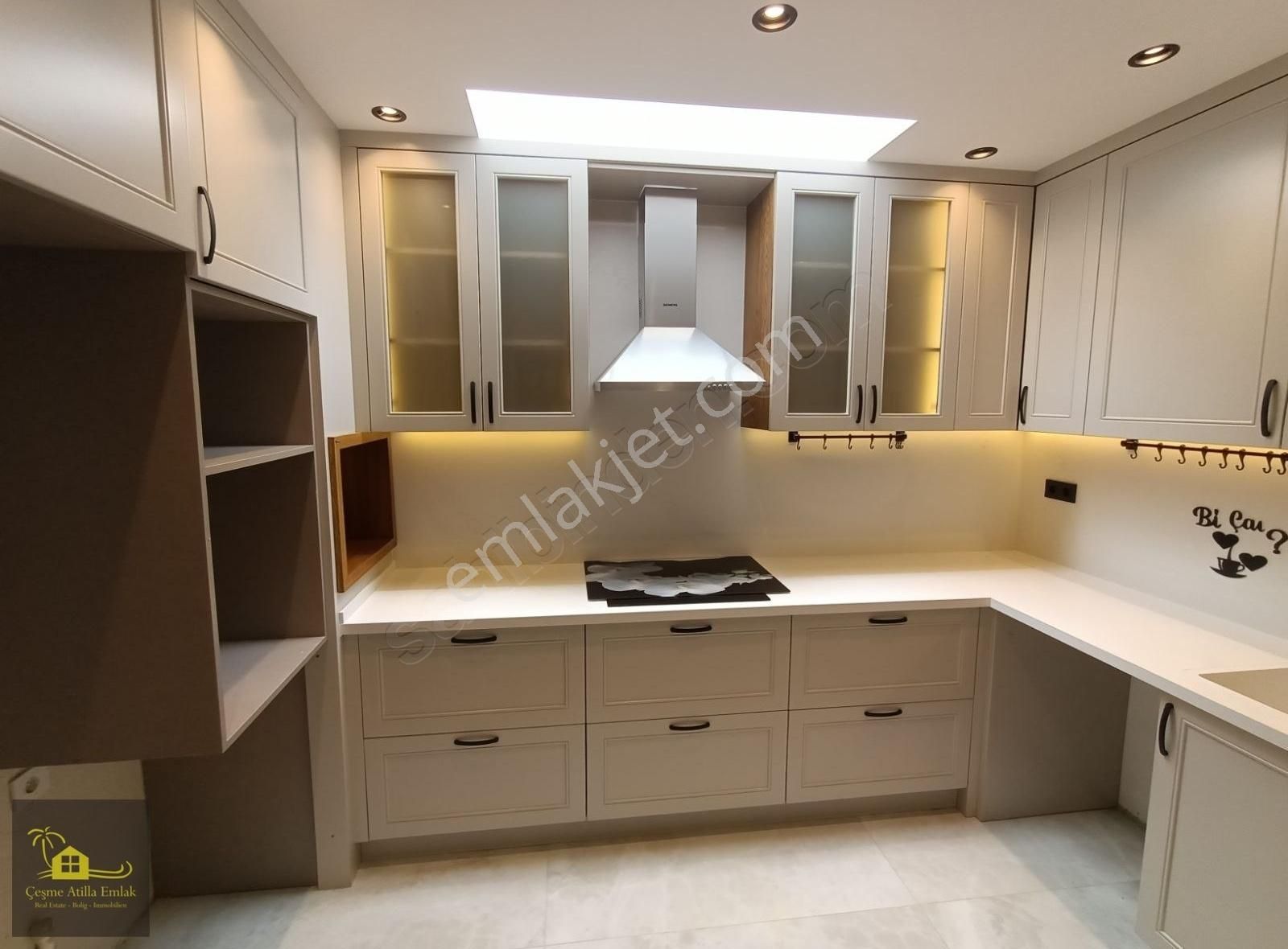 Çeşme Ayasaranda Mevkiinde Satılık Lüx Özel Yapım Residence - Görsel 8