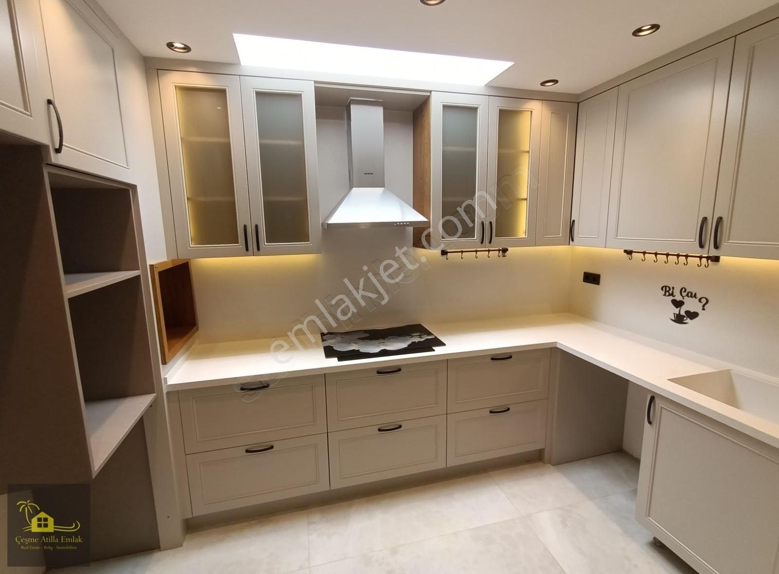 Çeşme Ayasaranda Mevkiinde Satılık Lüx Özel Yapım Residence - Görsel 14