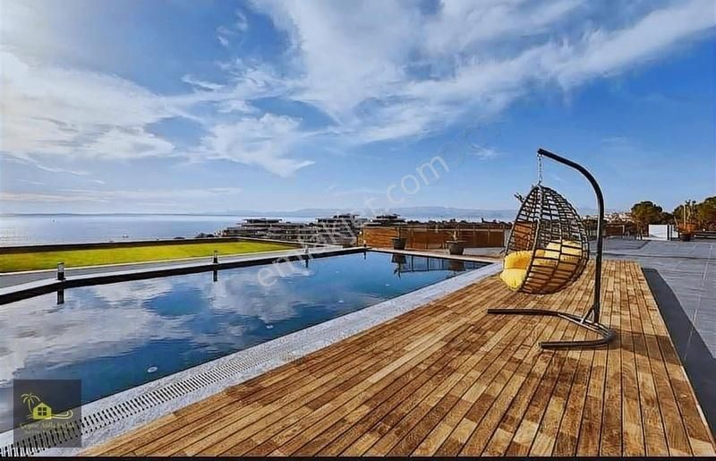 Çeşme Ayasaranda Terrace Park'ta Satılık Teraslı 1+1 Ful Deniz - Görsel 3