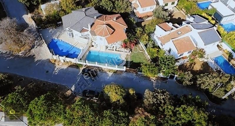 Çeşme Ilıca Da Satılık Havuzlu Villa - Görsel 9