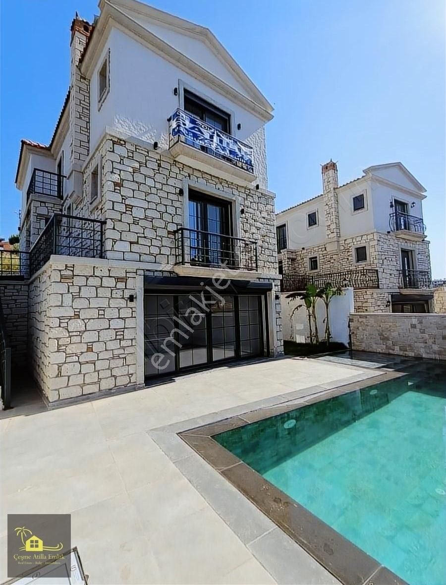 Çeşme Şifne'de Satılık Müstakil Havuzlu 4+2 Villa Taş Ev - Görsel 28