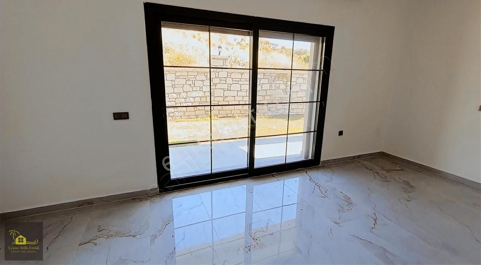 Çeşme Şifne'de Satılık Müstakil Havuzlu 4+2 Villa Taş Ev - Görsel 21