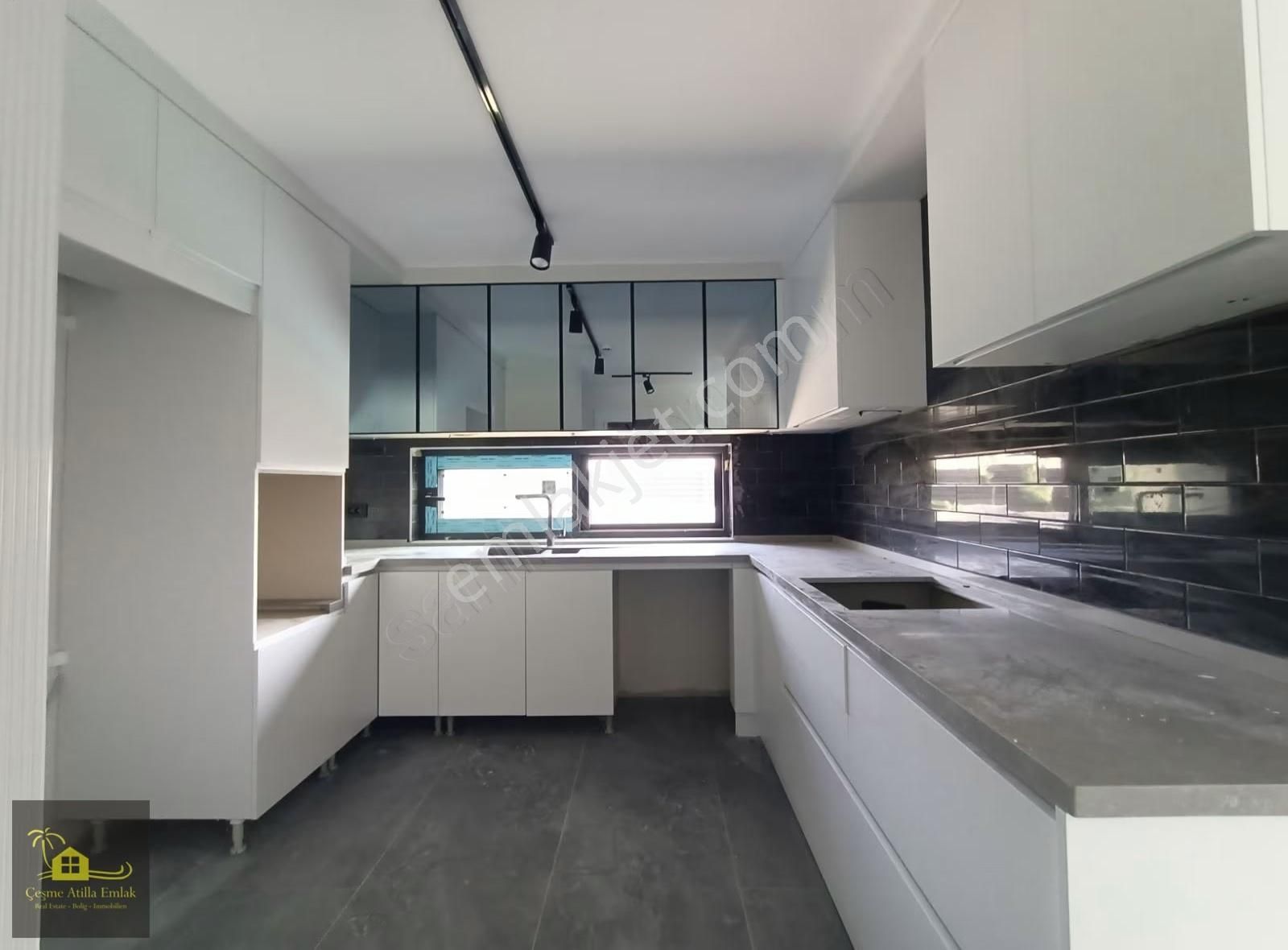 Çeşme Şifne'de Tek Müstakil Satılık 4+1 Havuzlu Lüks Villa - Görsel 20