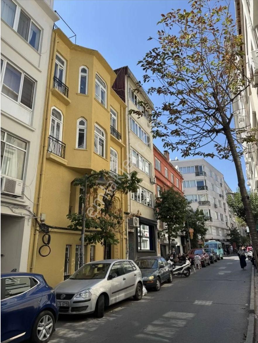 Erkutun'dan, Nişantaşı Merkezde Dönem Mimarisi 5 Katlı Satılık Bina - Görsel 34