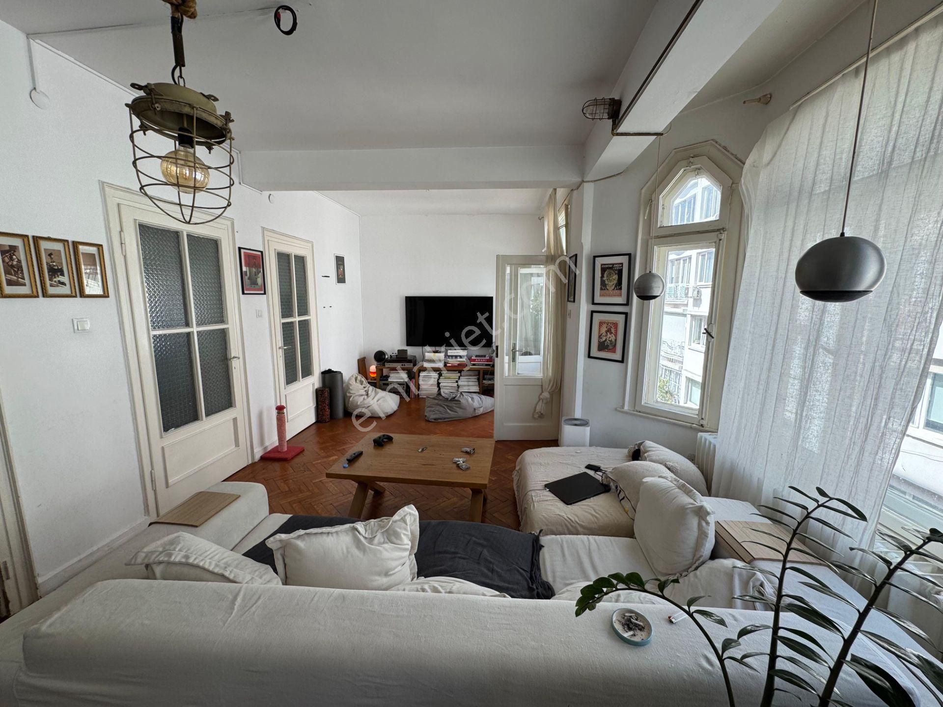 Erkutun'dan, Nişantaşı Merkezde Dönem Mimarisi 5 Katlı Satılık Bina - Görsel 9