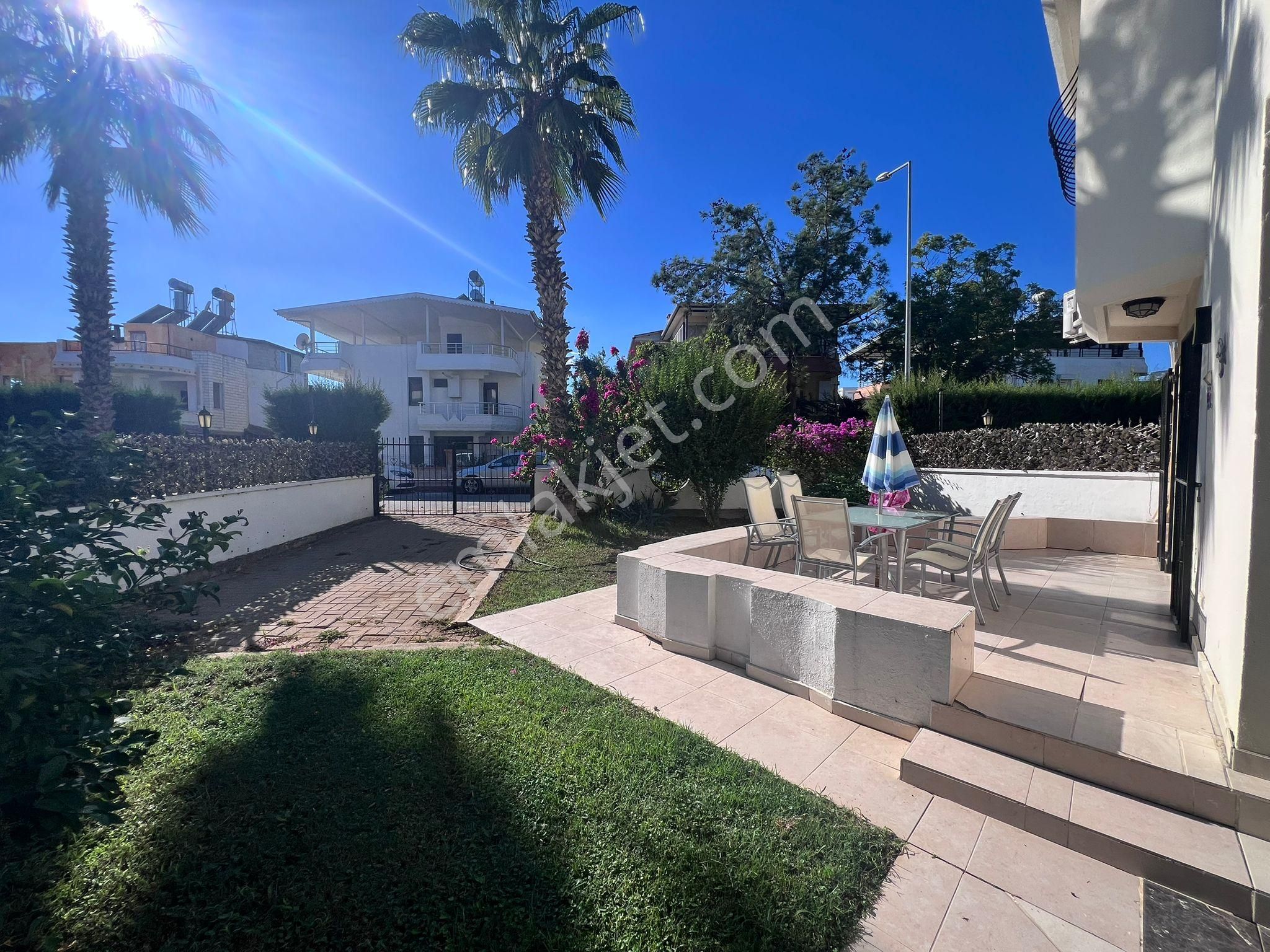 Antalya Kadriye'de Site İçi Satılık 4+1 Eşyalı Villa - Görsel 7